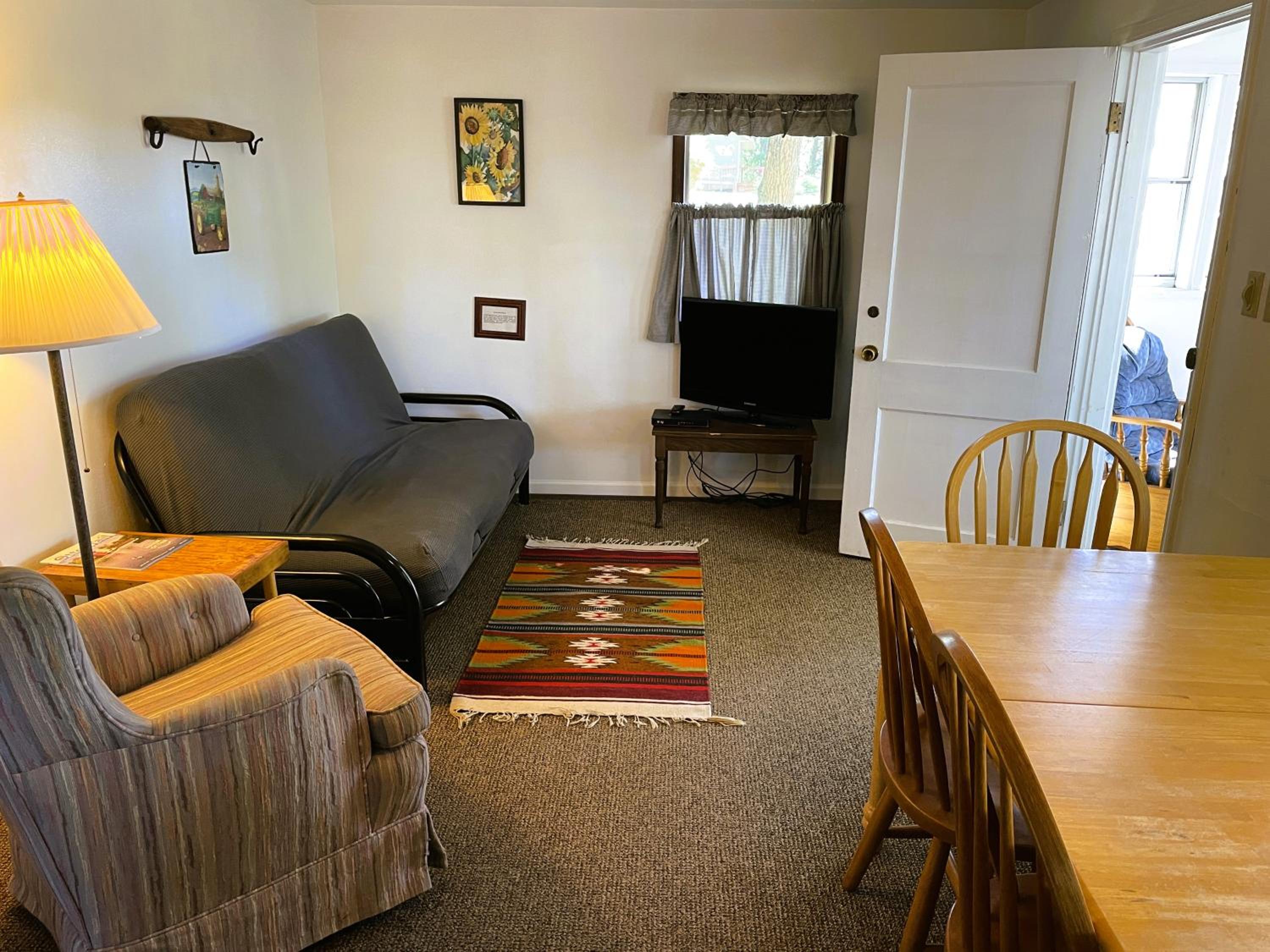 Two-Bedroom House photo 3