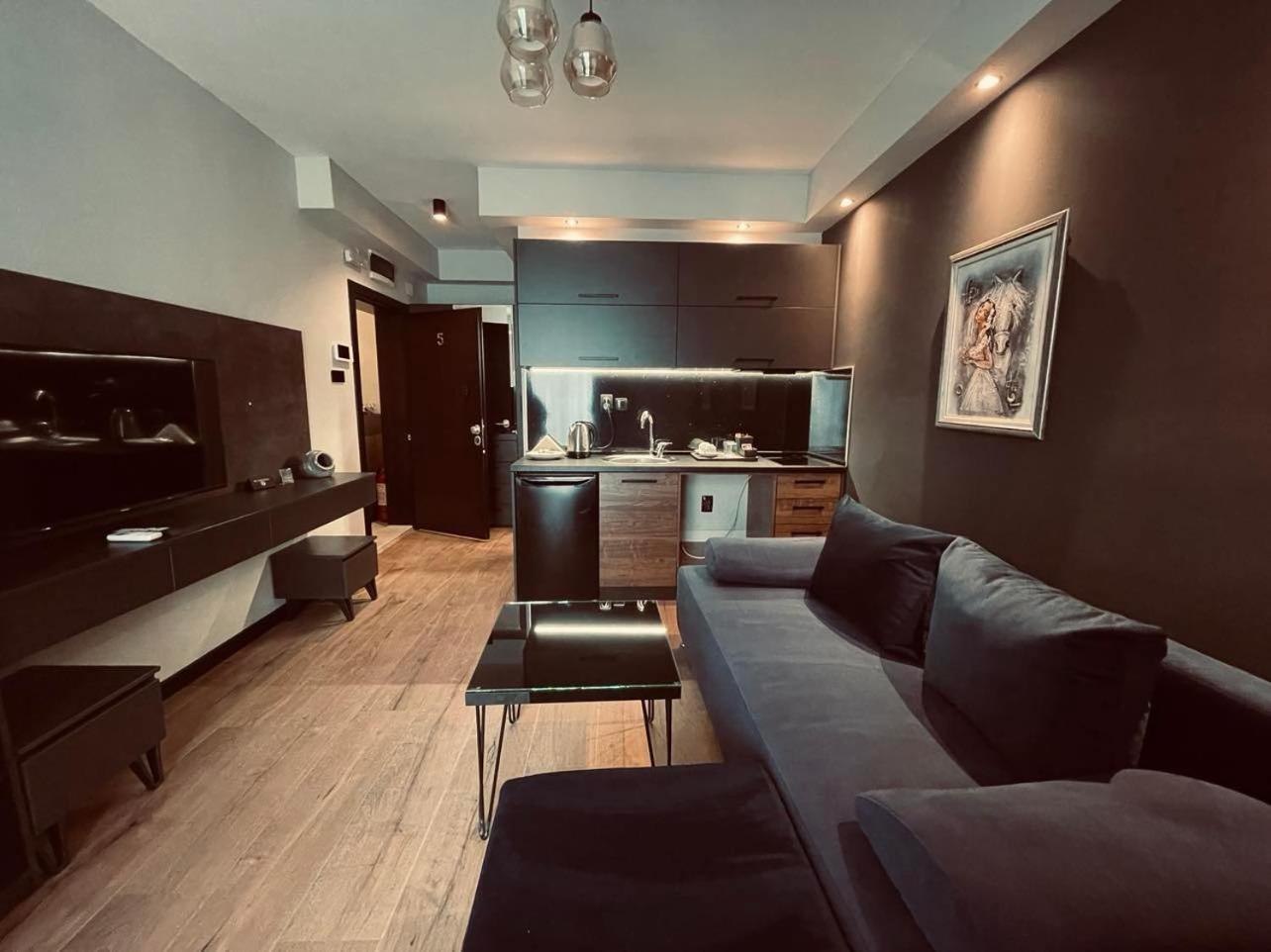 Deluxe Family Room photo 1