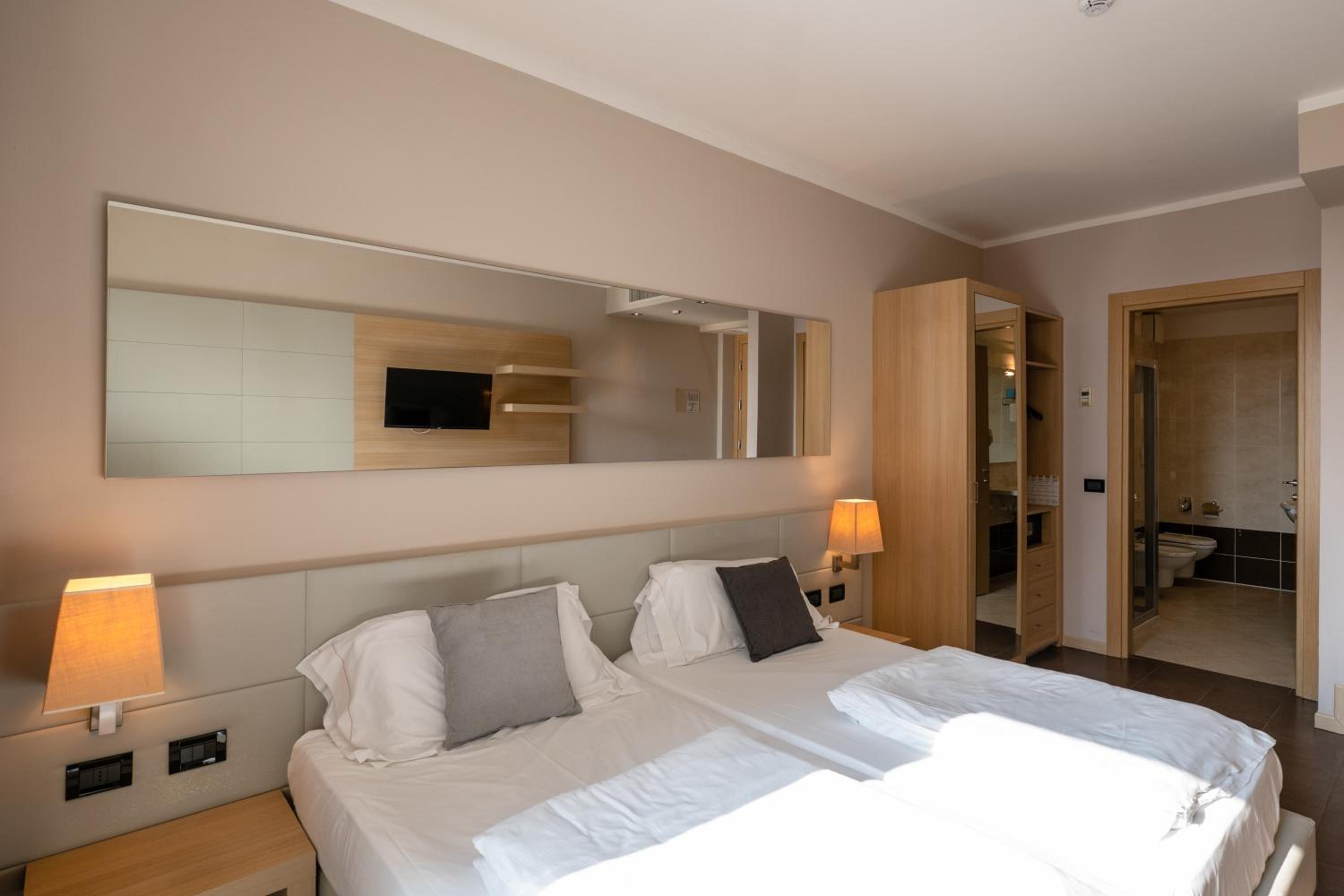 Comfort Double or Twin Room