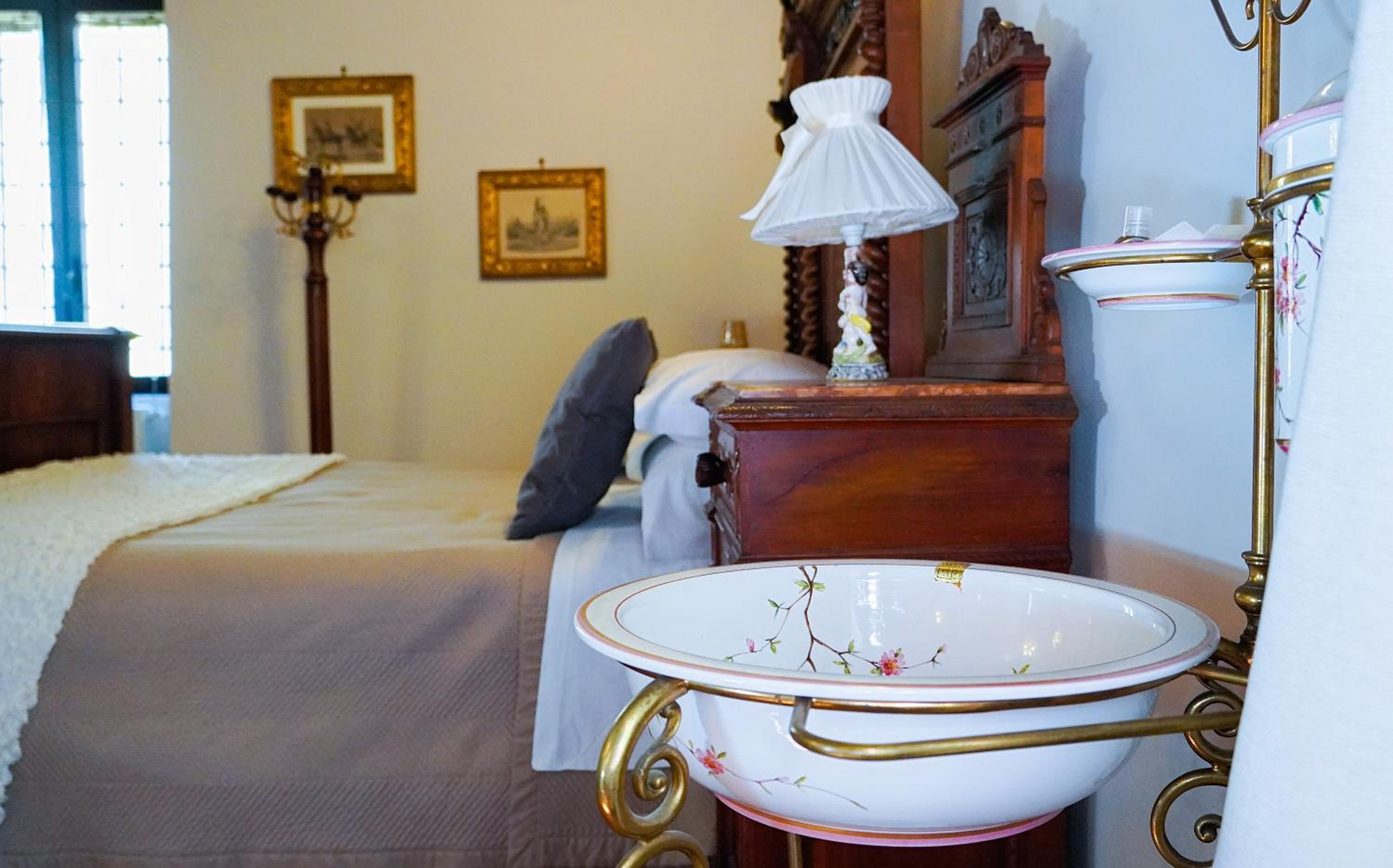 Standard Double Room with Private External Bathroom