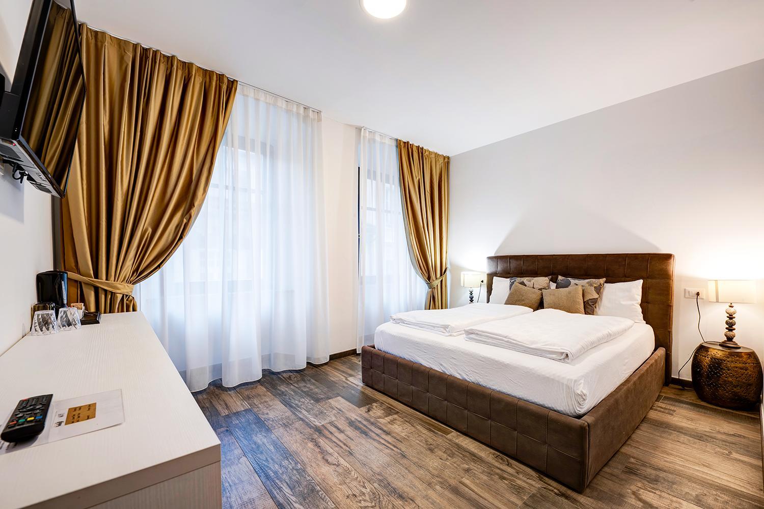 Deluxe Double Room - Photo 1