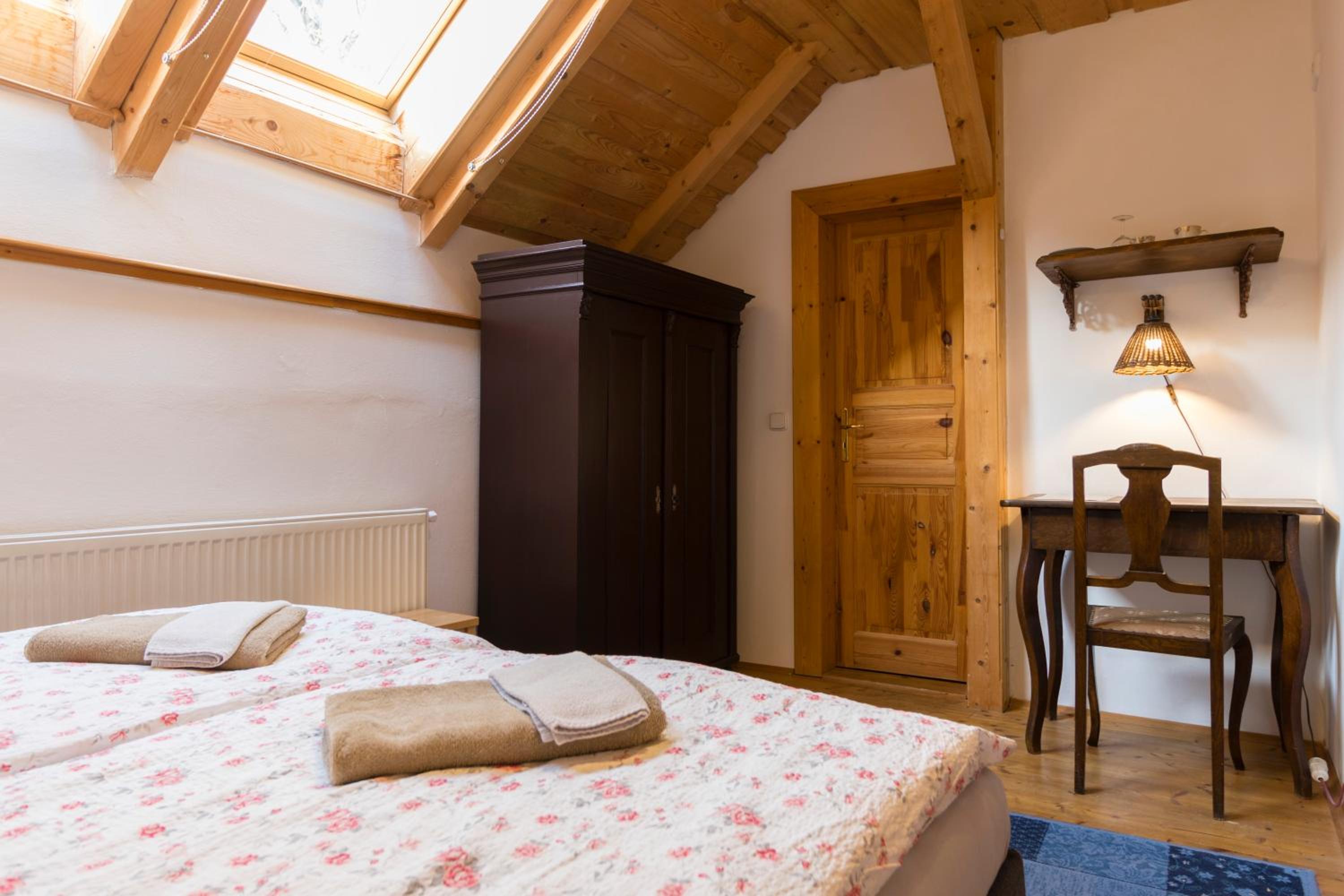 Double or Twin Room photo 3