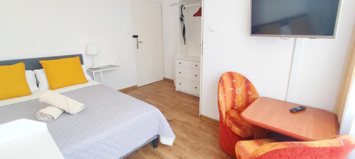 Small Double Room photo 3