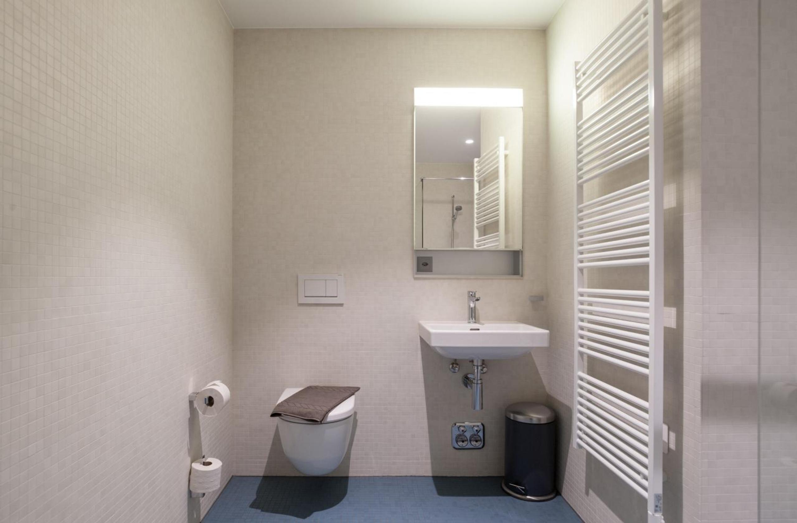 One-Bedroom Apartment with Terrace A photo 2