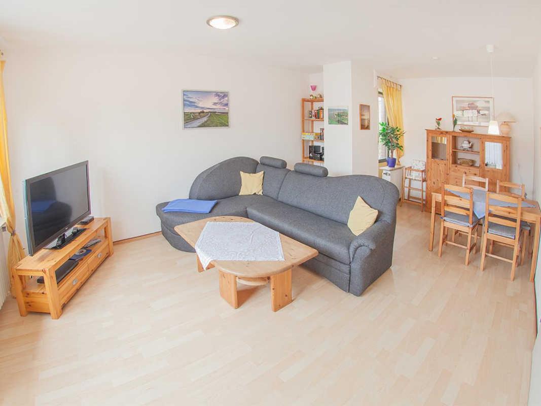 Two-Bedroom House photo 2