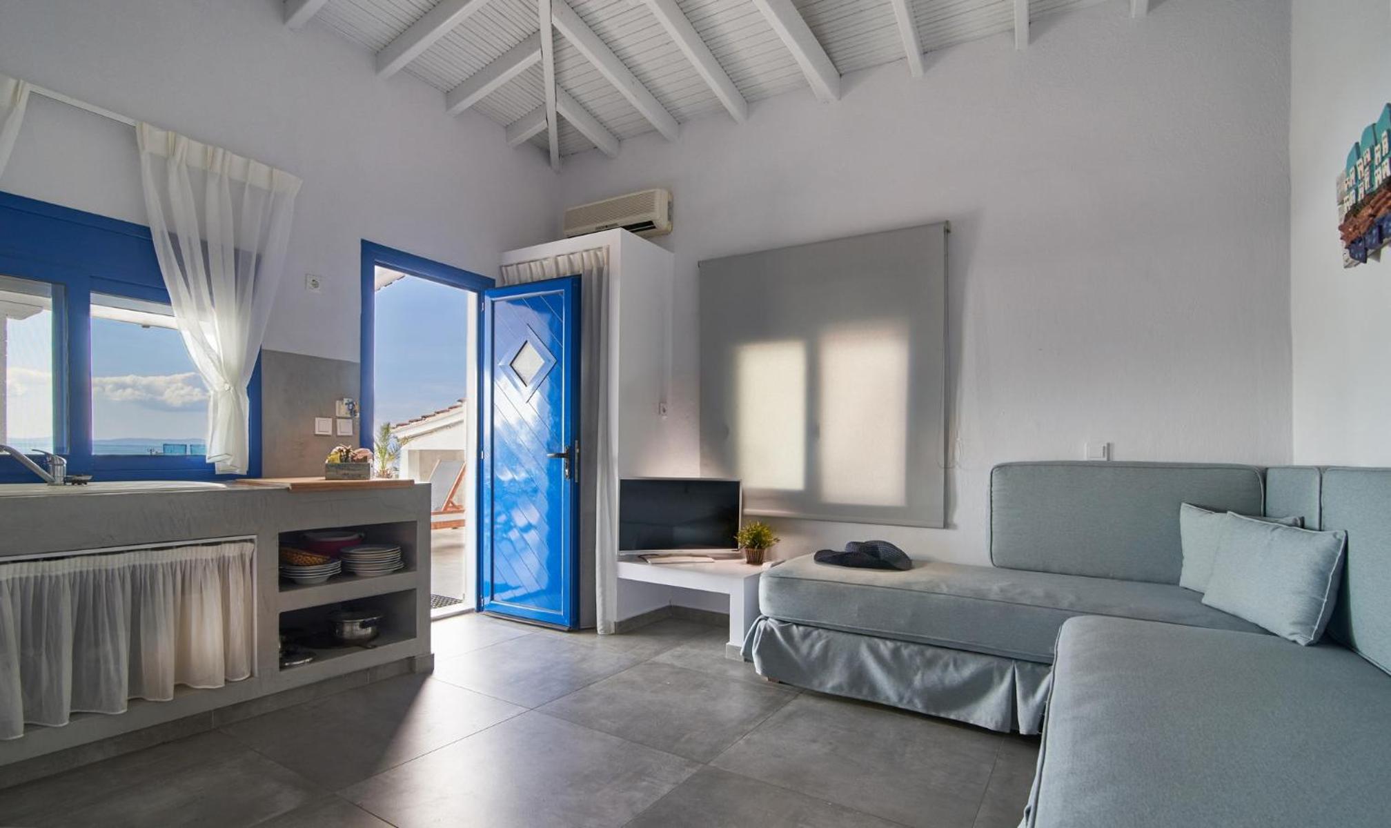 Deluxe Suite with Sea View