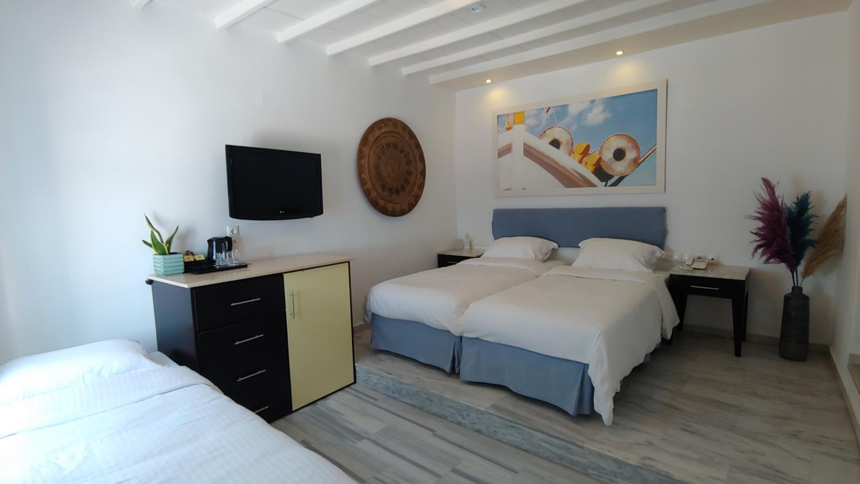 Superior Triple Room with Sea View - Photo 1