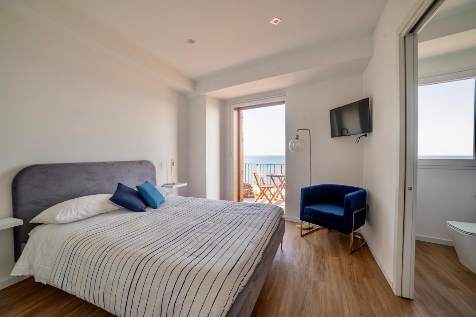 Deluxe Double Room with Sea View