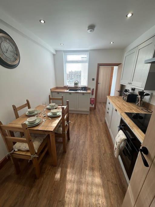 Two-Bedroom House photo 2