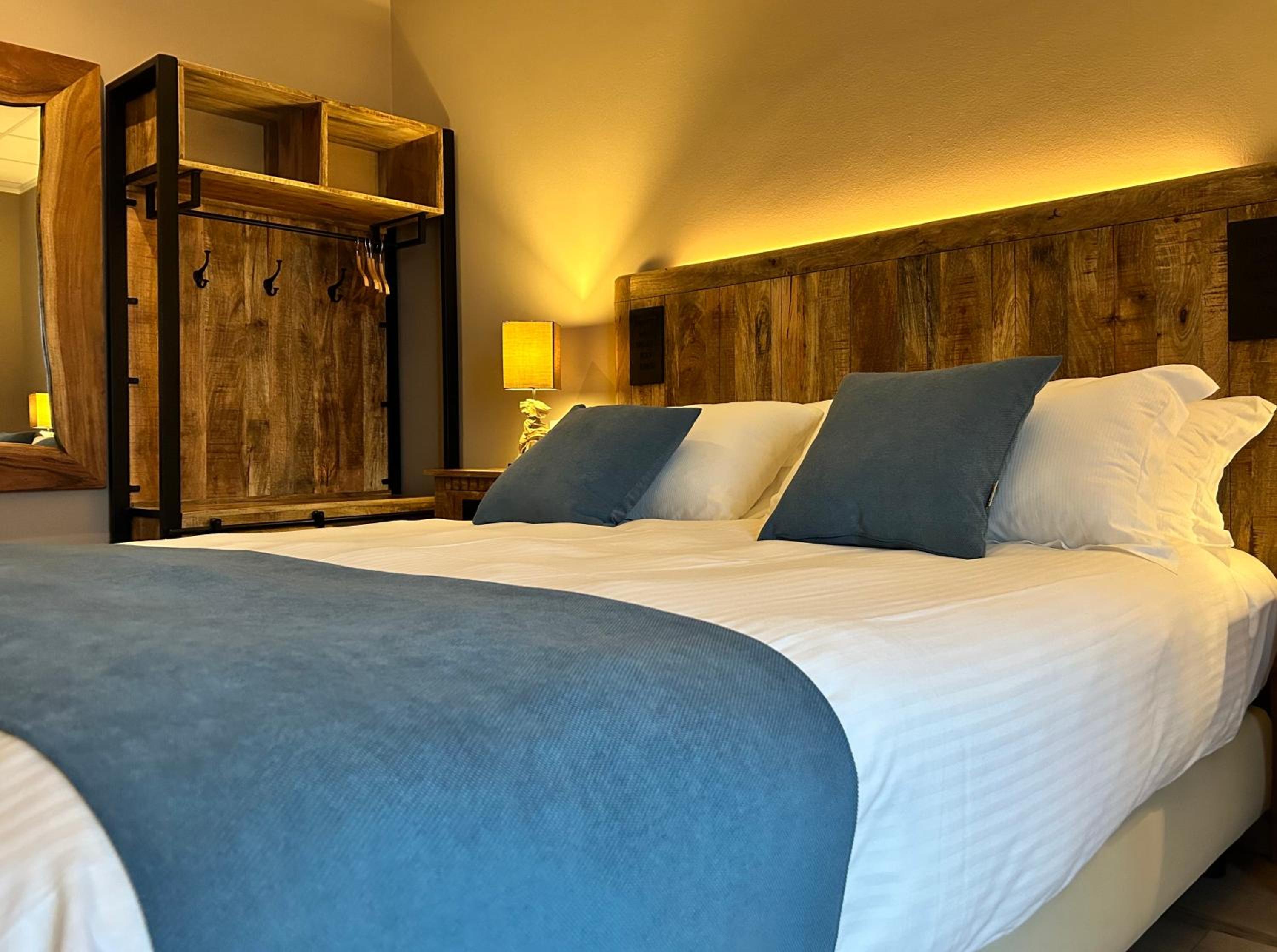 Budget Double Room - Photo 4