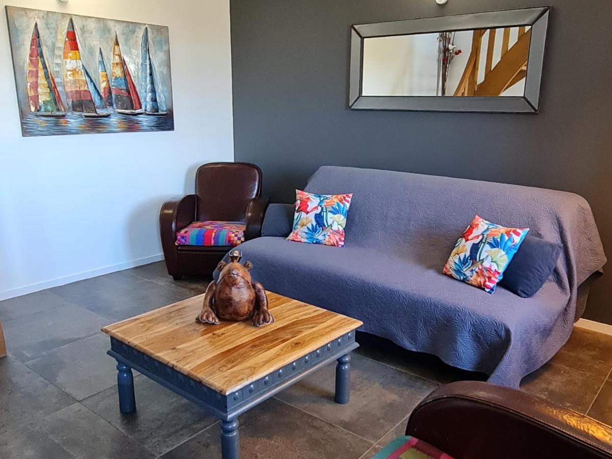 Two-Bedroom House - Photo 3