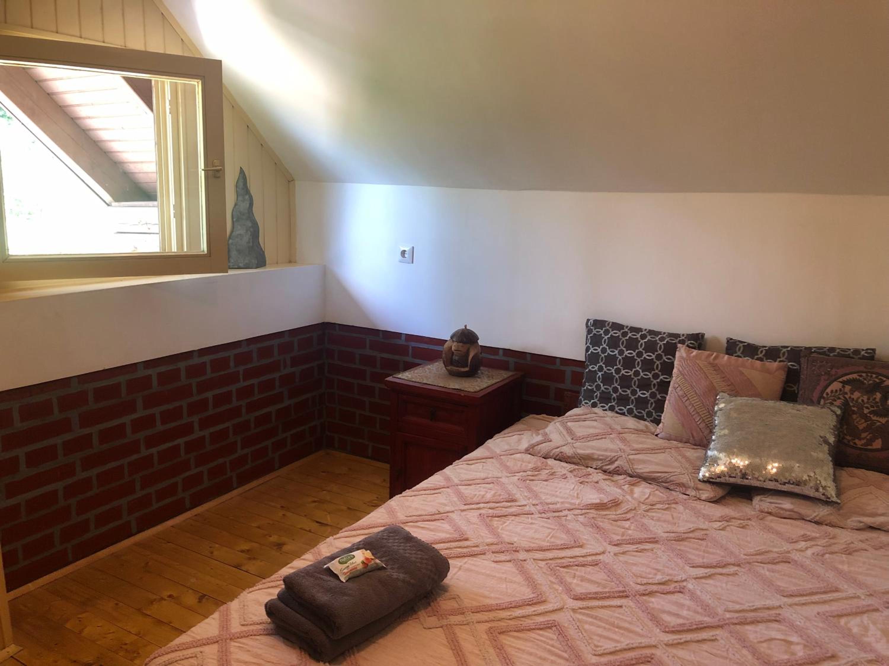 Deluxe Double or Twin Room - Photo 5