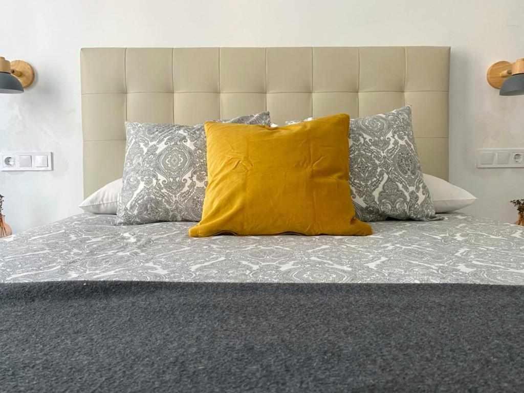 Two-Bedroom Apartment - Photo 5