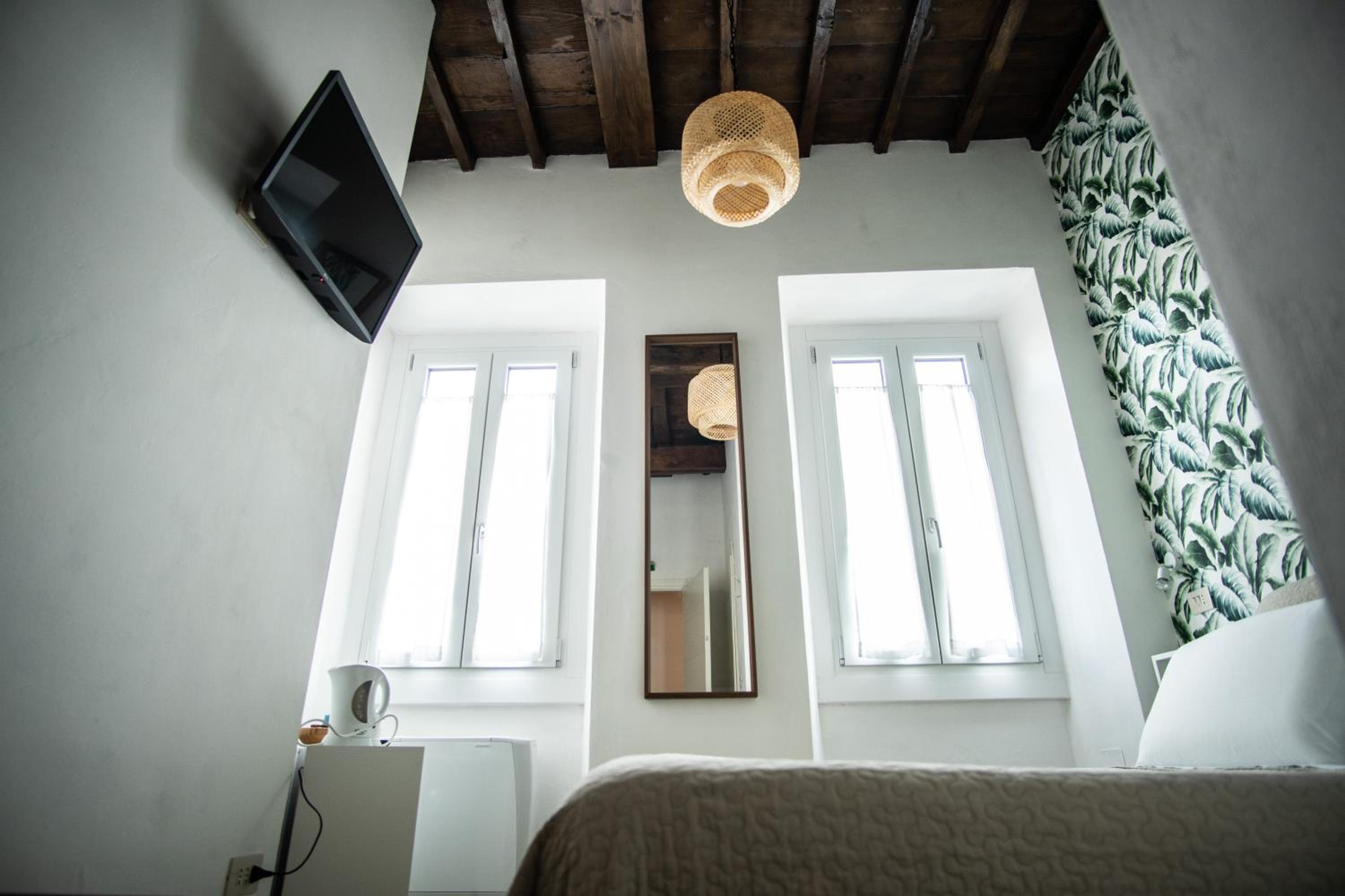 Small Double Room photo 1