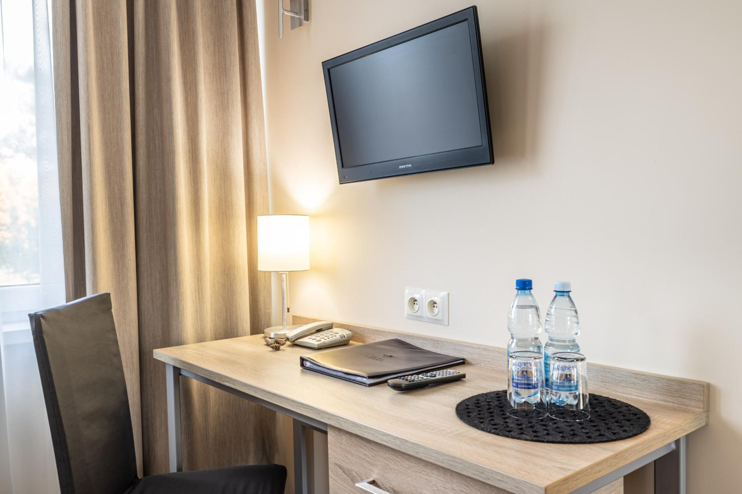 Double Room - Photo 2