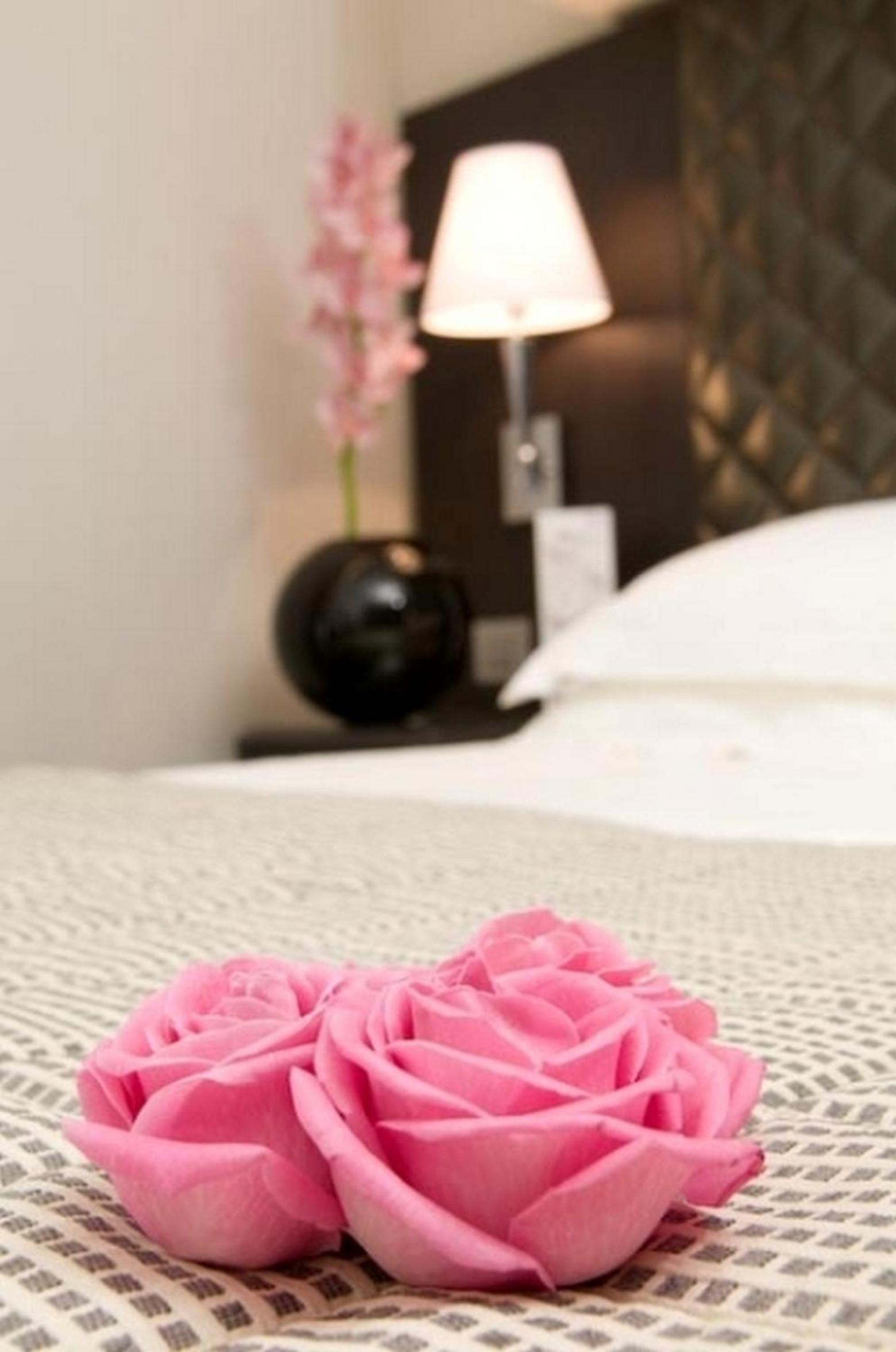 Deluxe Double Room with Balcony - Photo 1