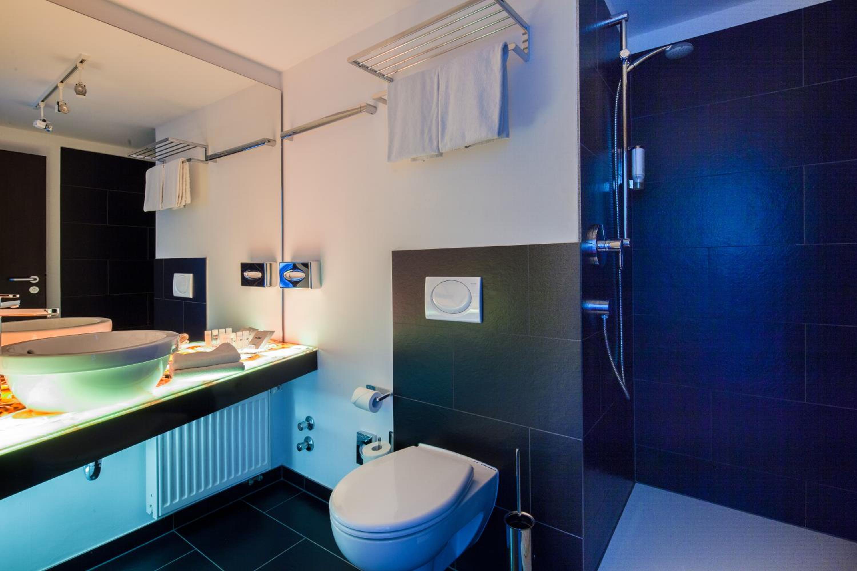 Deluxe Double Room - Photo 7