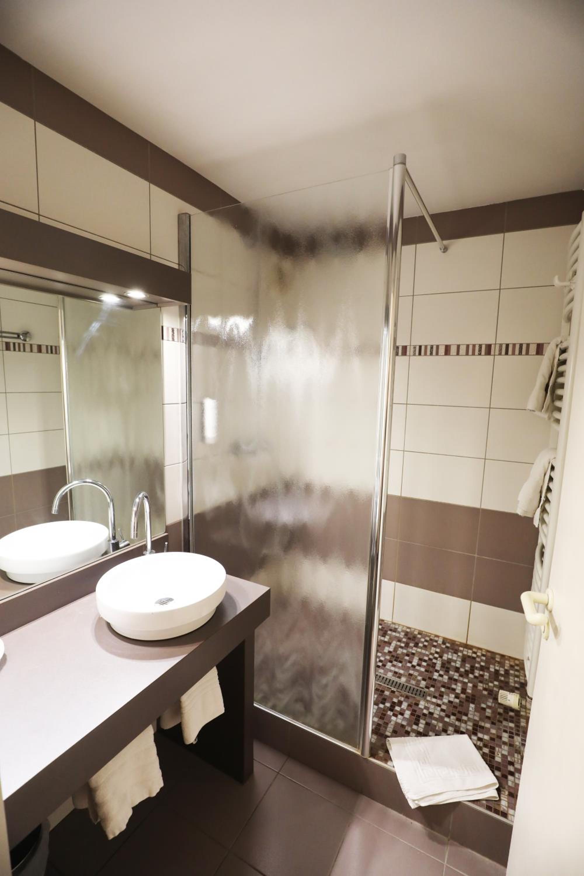 Superior Double Room - Photo 5