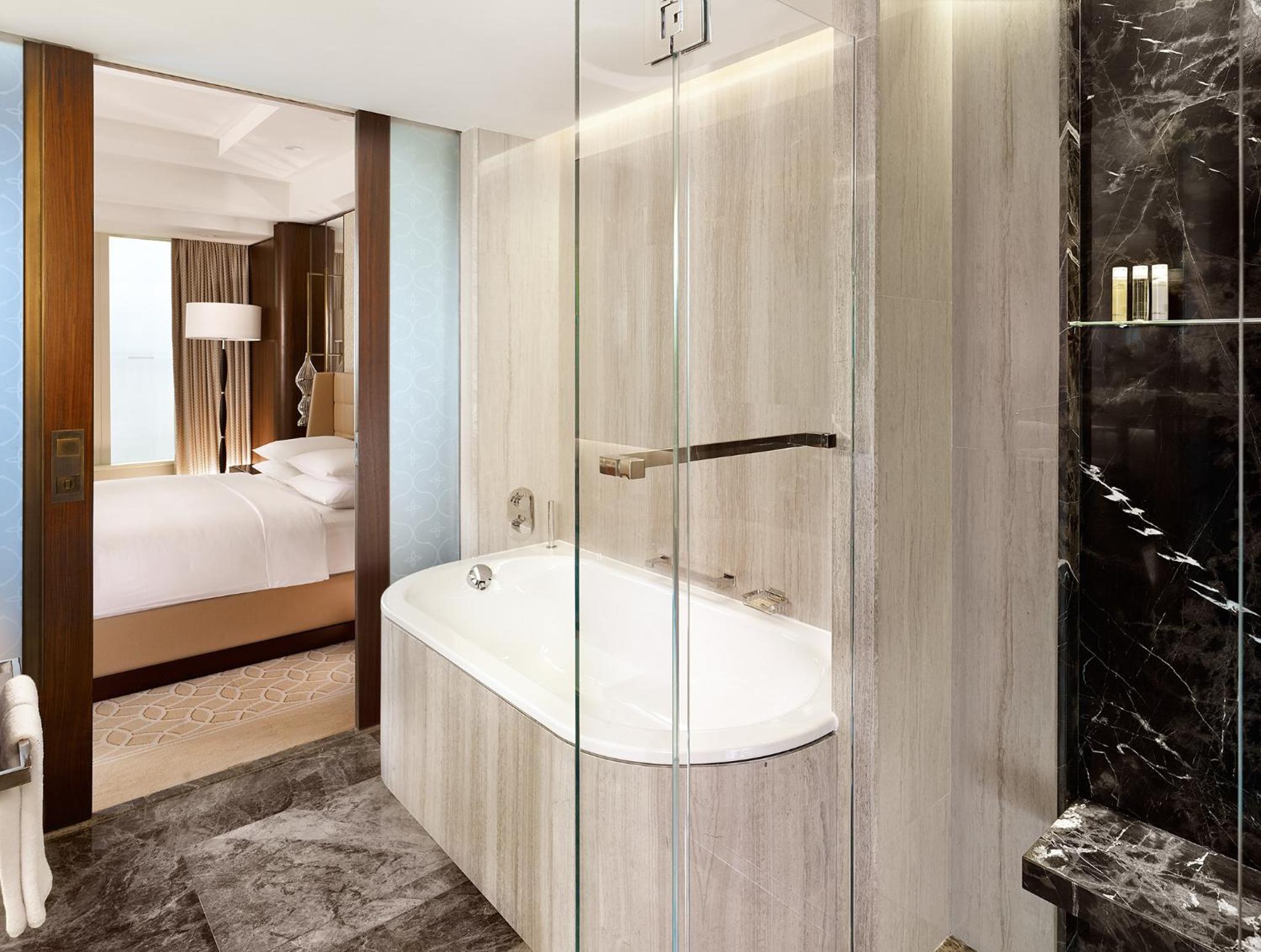 King Room - Club Access