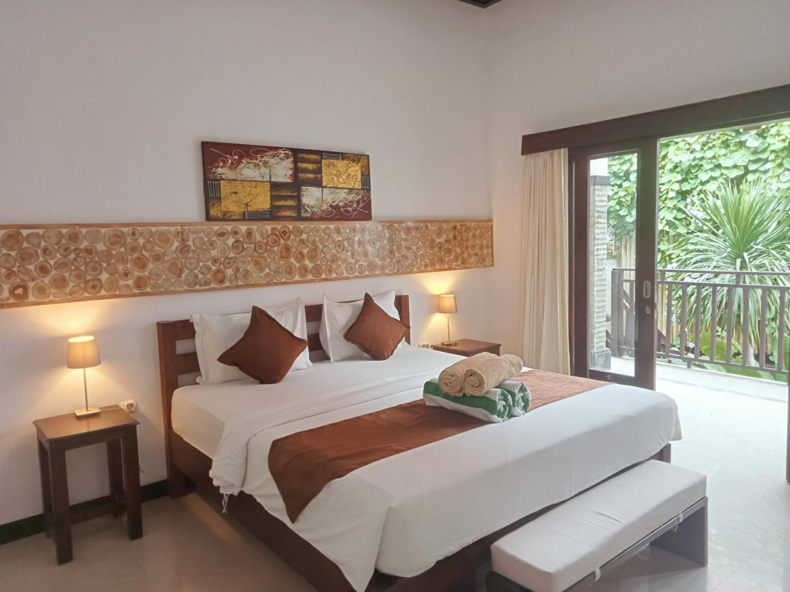 Deluxe Room - Photo 21