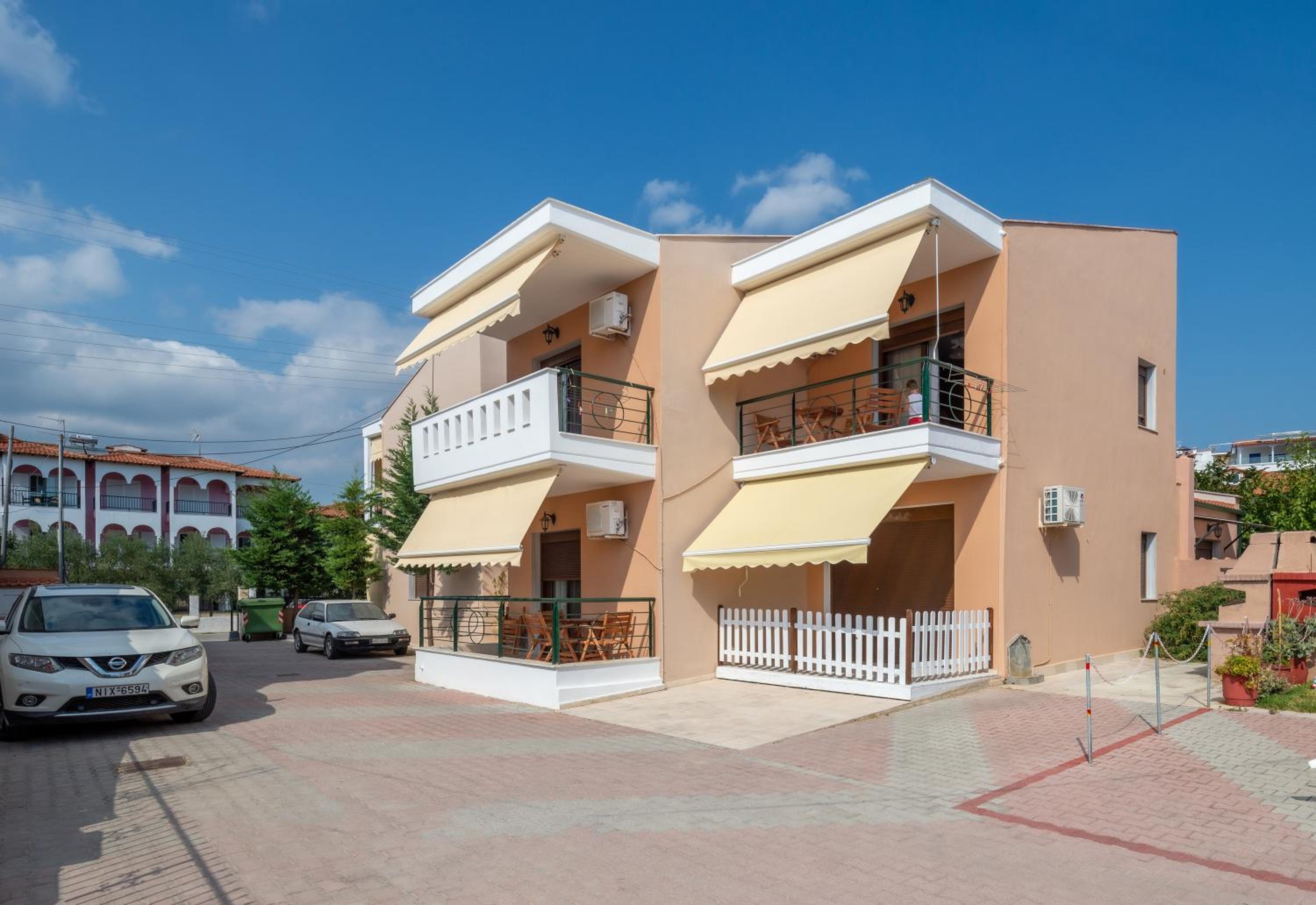 Studio with Balcony photo 2