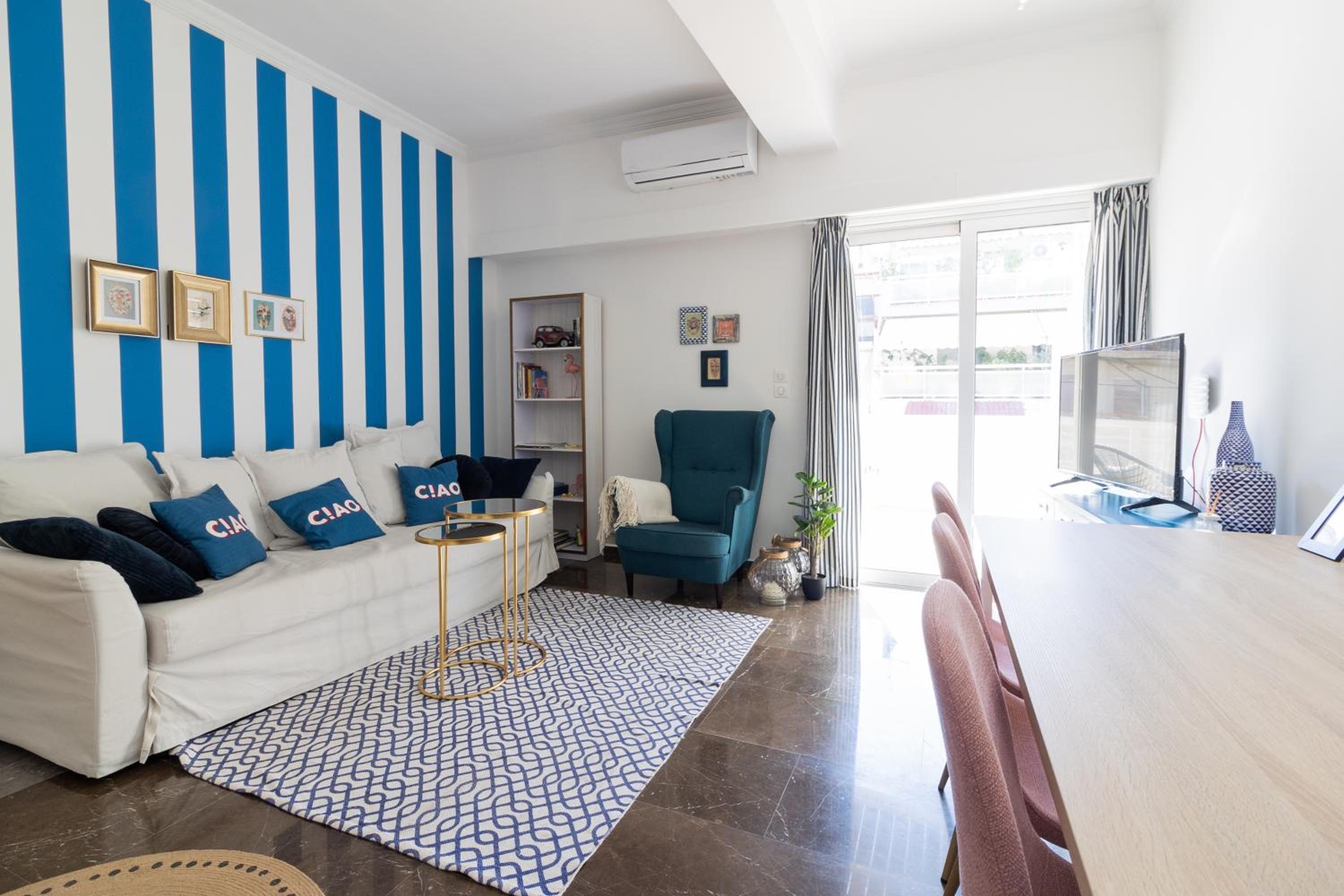 One-Bedroom Apartment - Photo 14