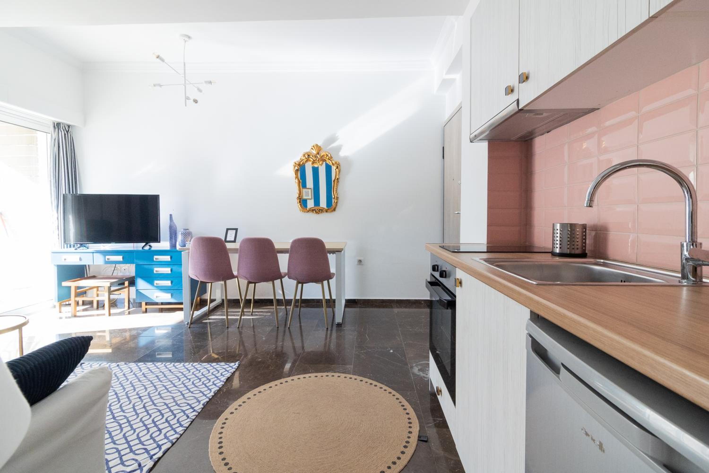 One-Bedroom Apartment - Photo 35