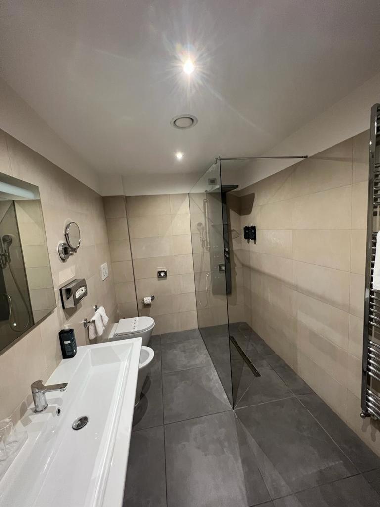 Junior Suite - Photo 8