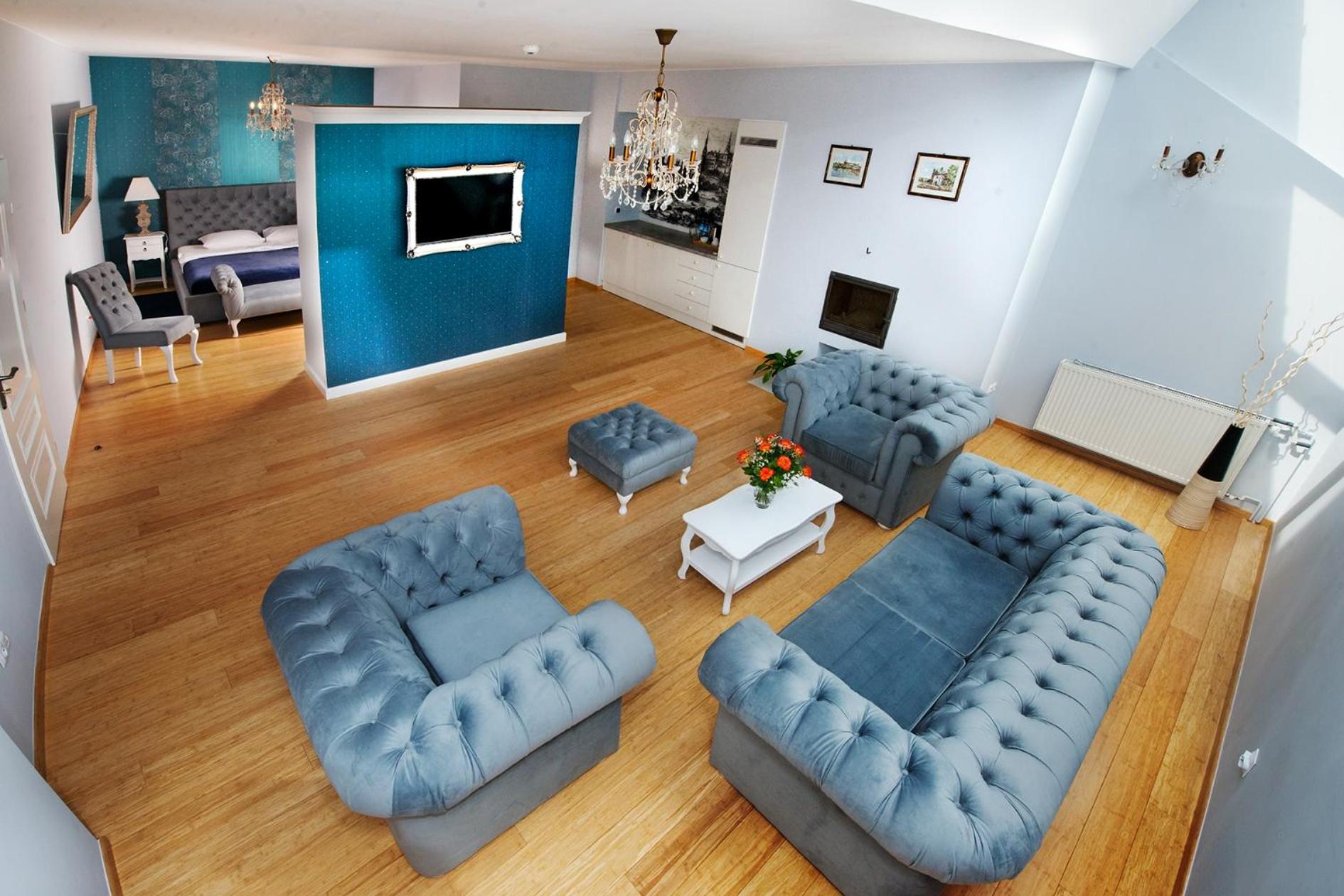 Apartment - Photo 1