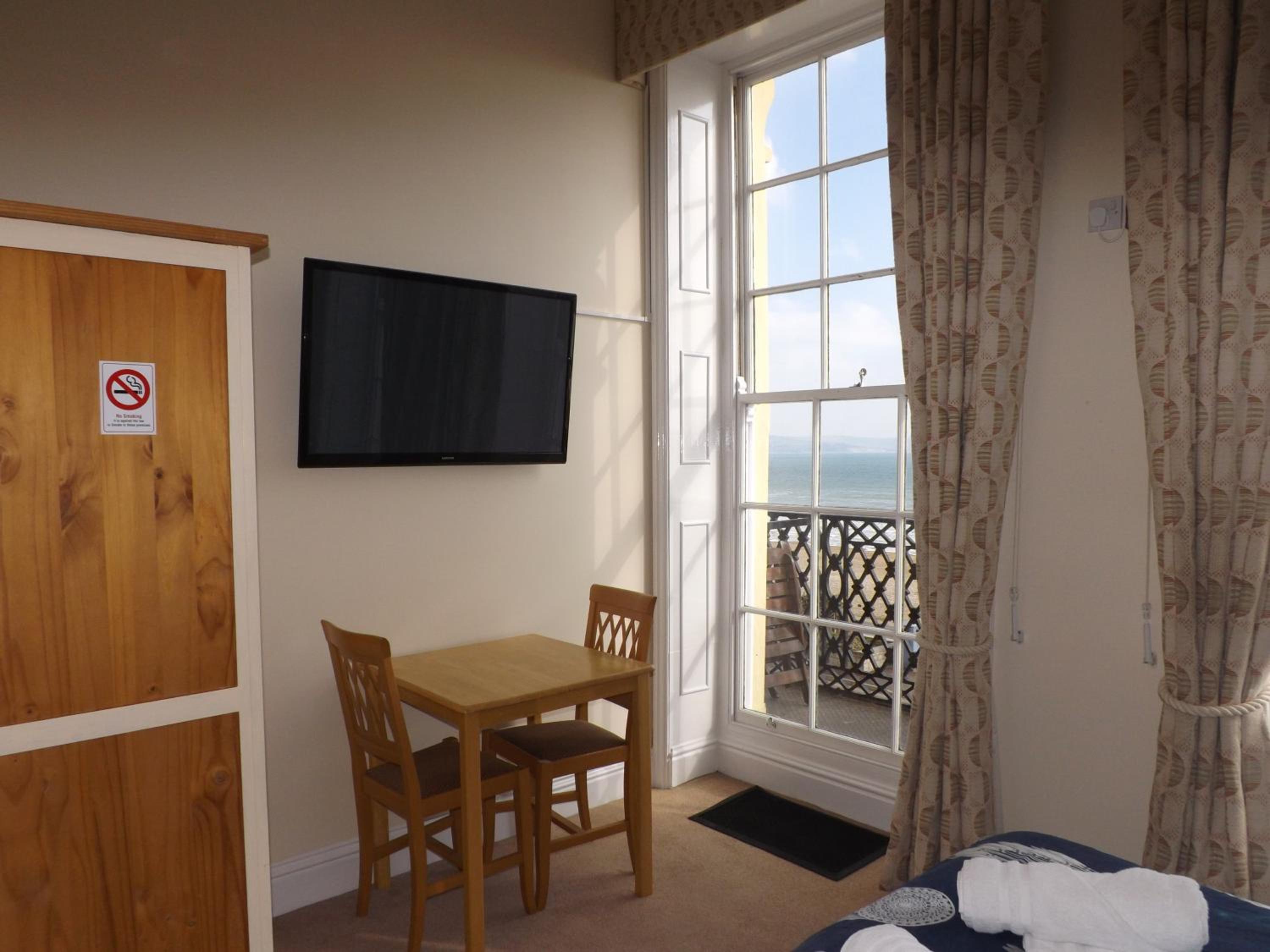 Master Double Room with Seaview - Photo 3