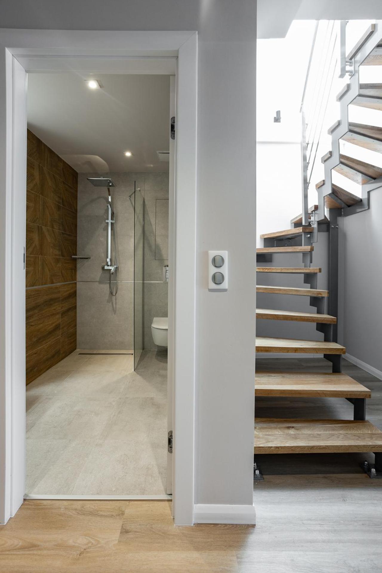 Duplex Quadruple Room - Photo 8