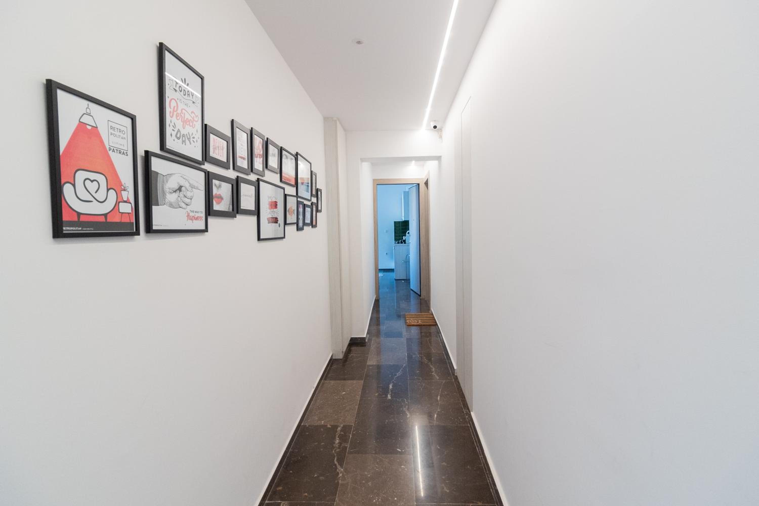 One-Bedroom Apartment - Photo 33