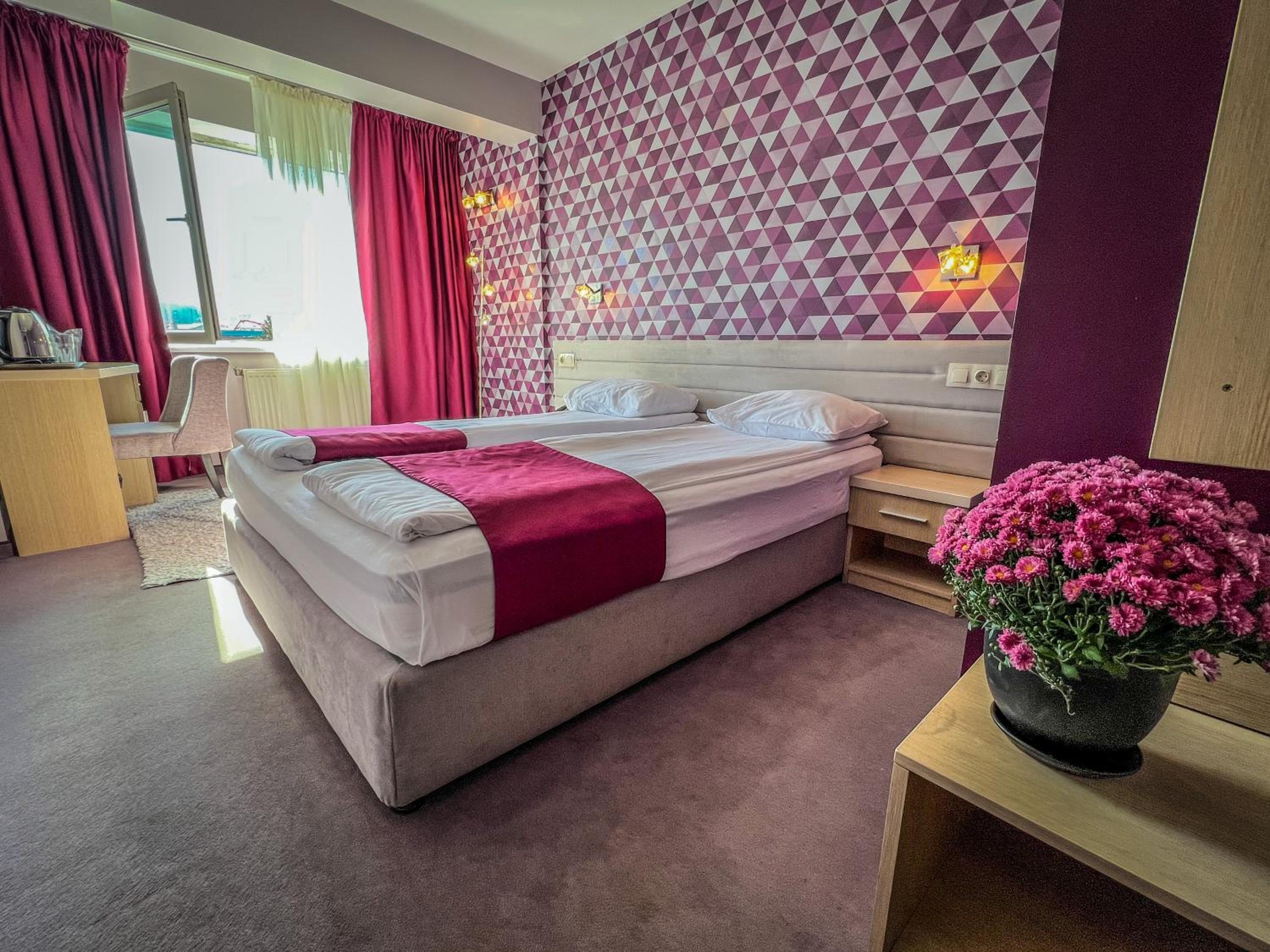 Small Single Room photo 1