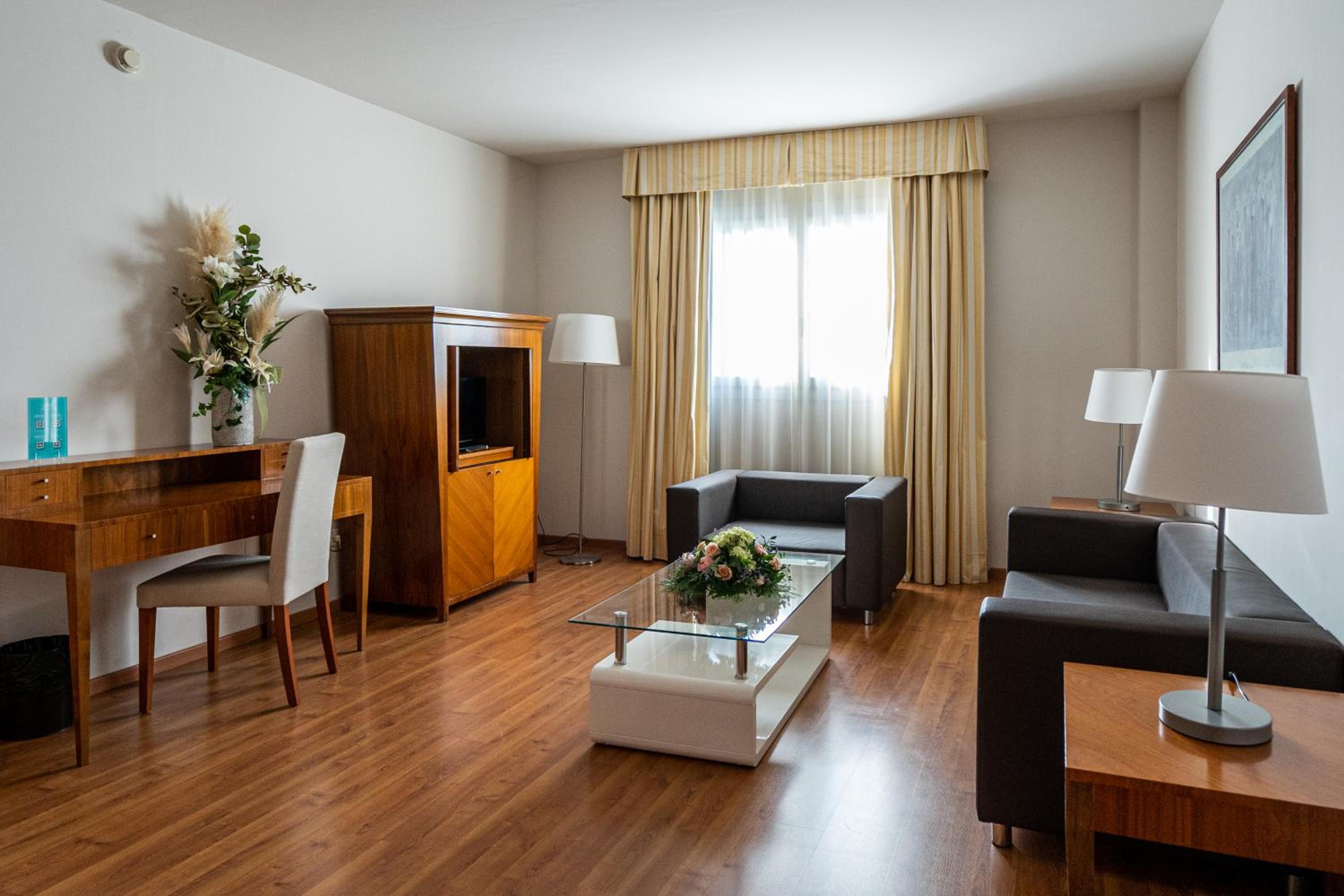 Junior Suite - Photo 2