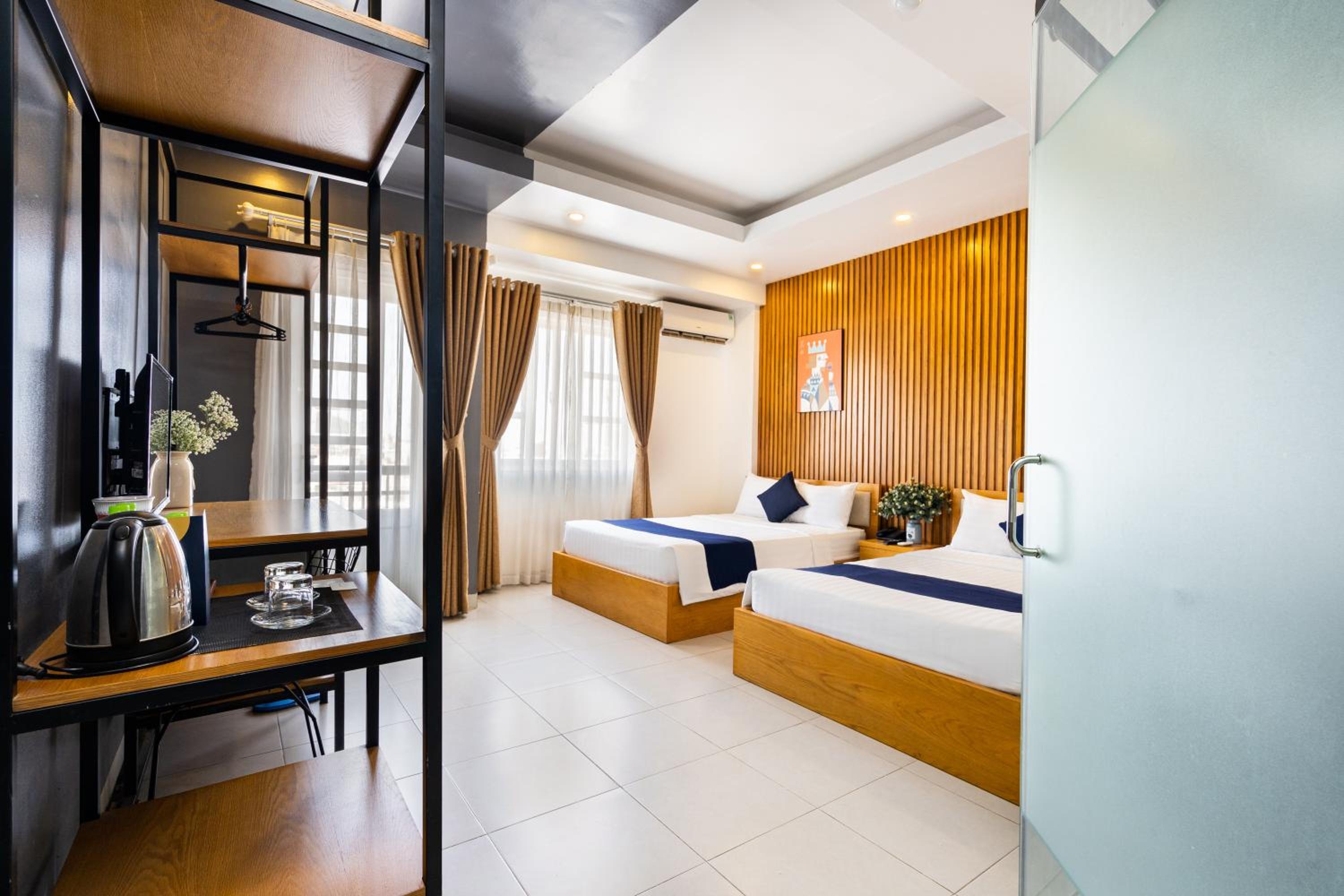 Family Suite with Balcony photo 3