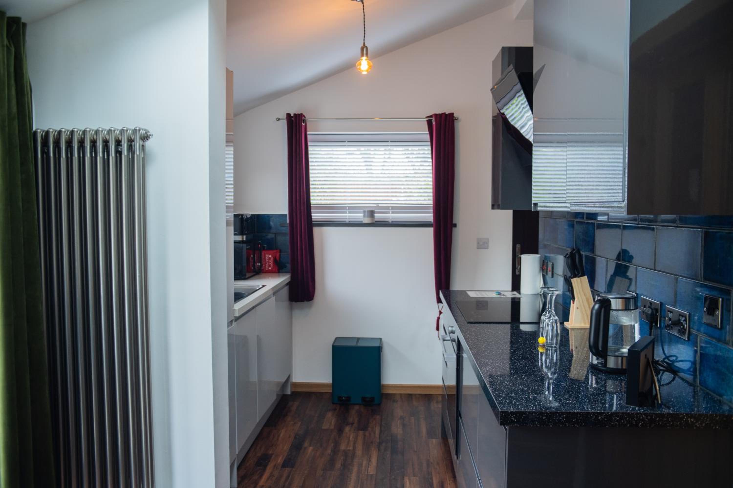 One-Bedroom Apartment - Photo 6