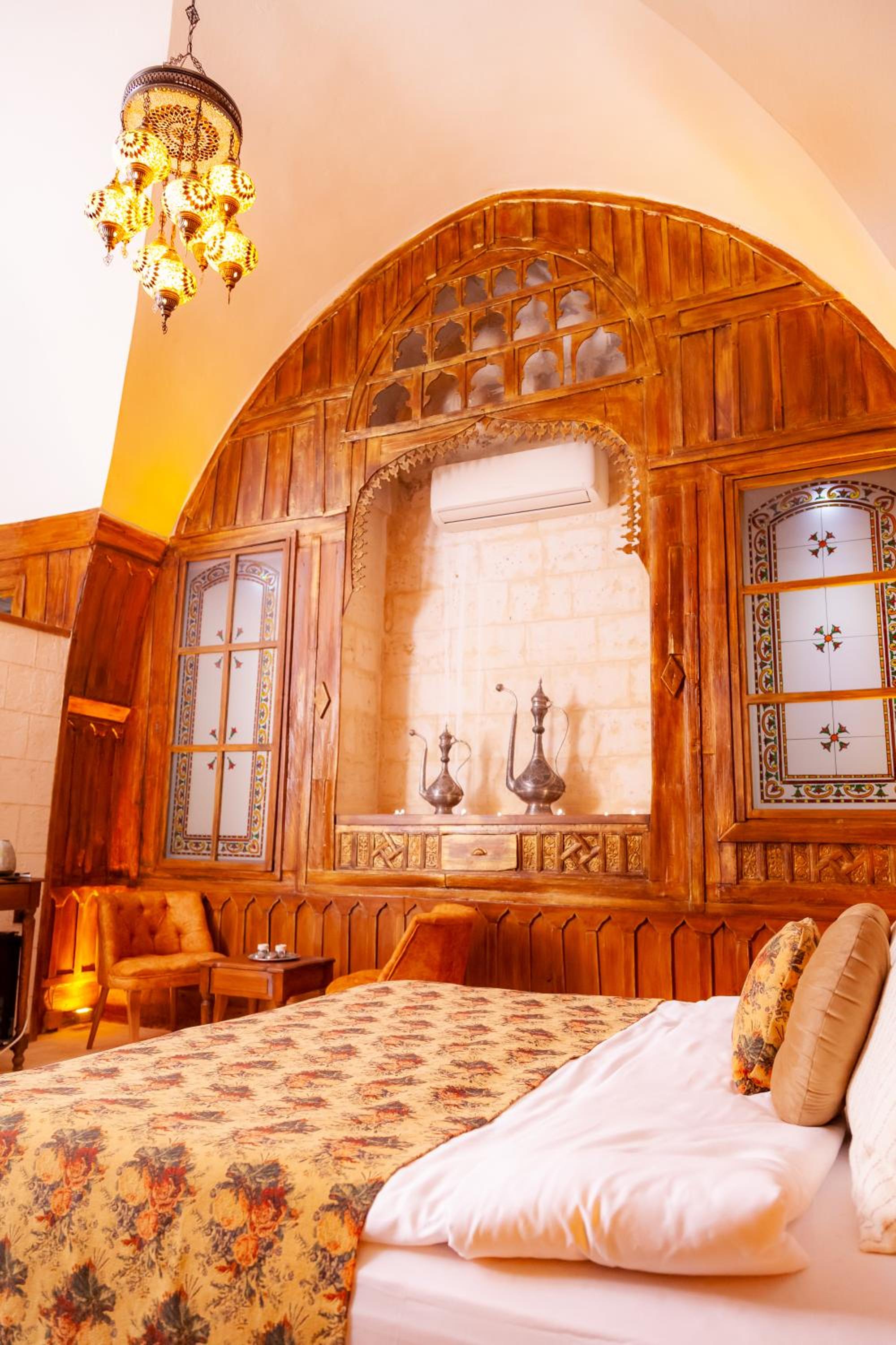 Deluxe Room - Photo 8