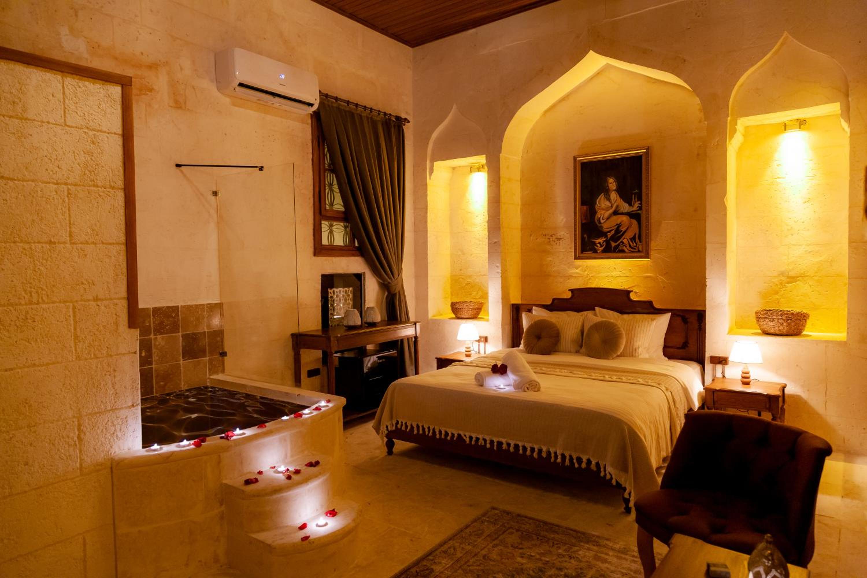 Deluxe Double Room - Photo 1