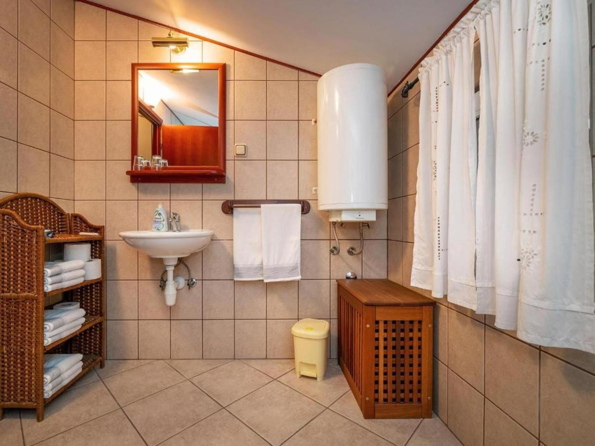 Triple Room - Photo 2