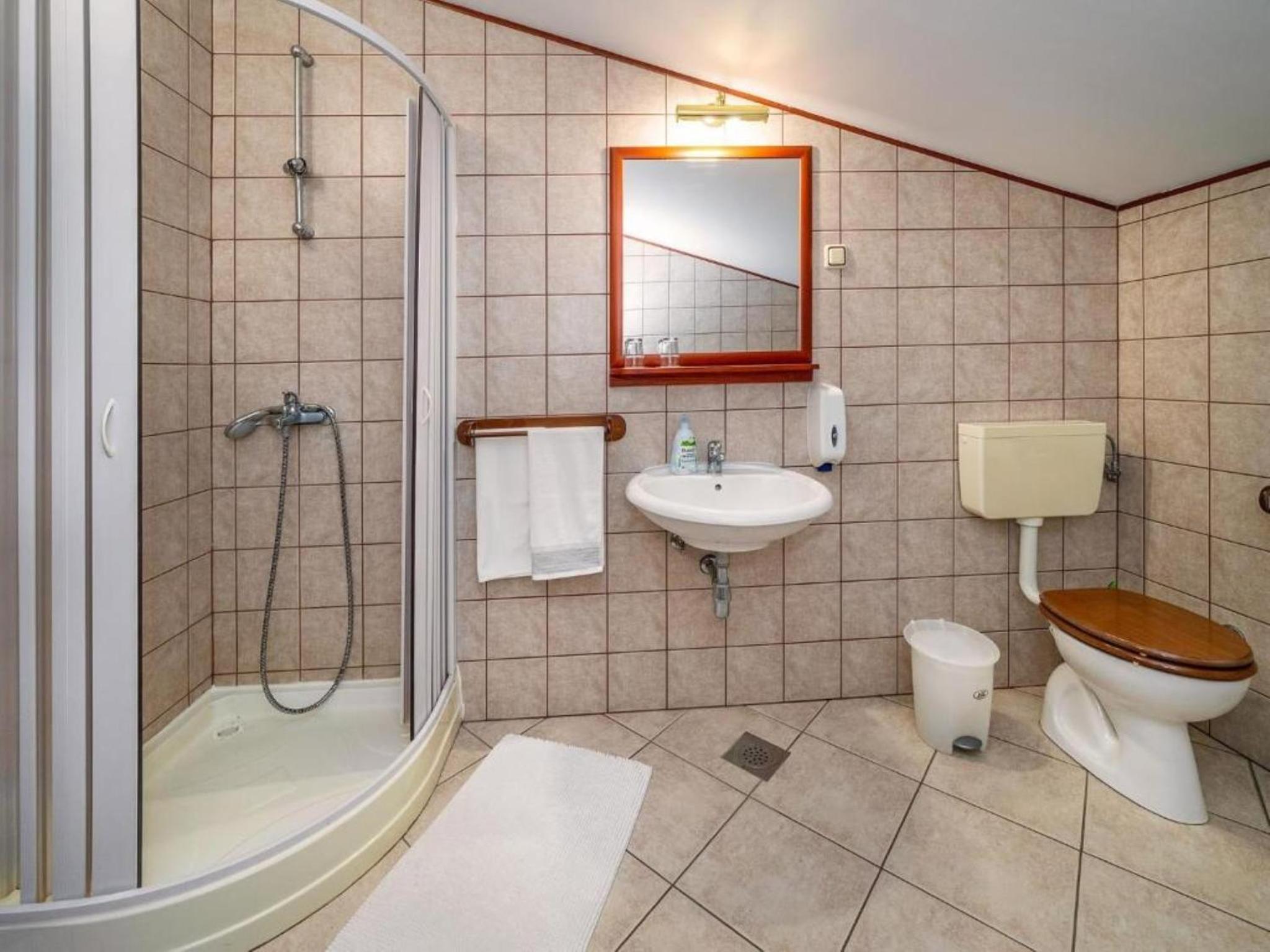 Apartment - Photo 11