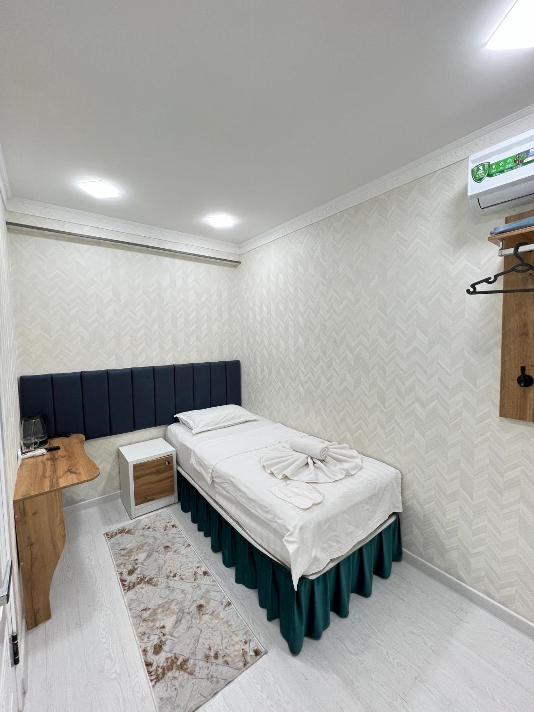Deluxe Single Room