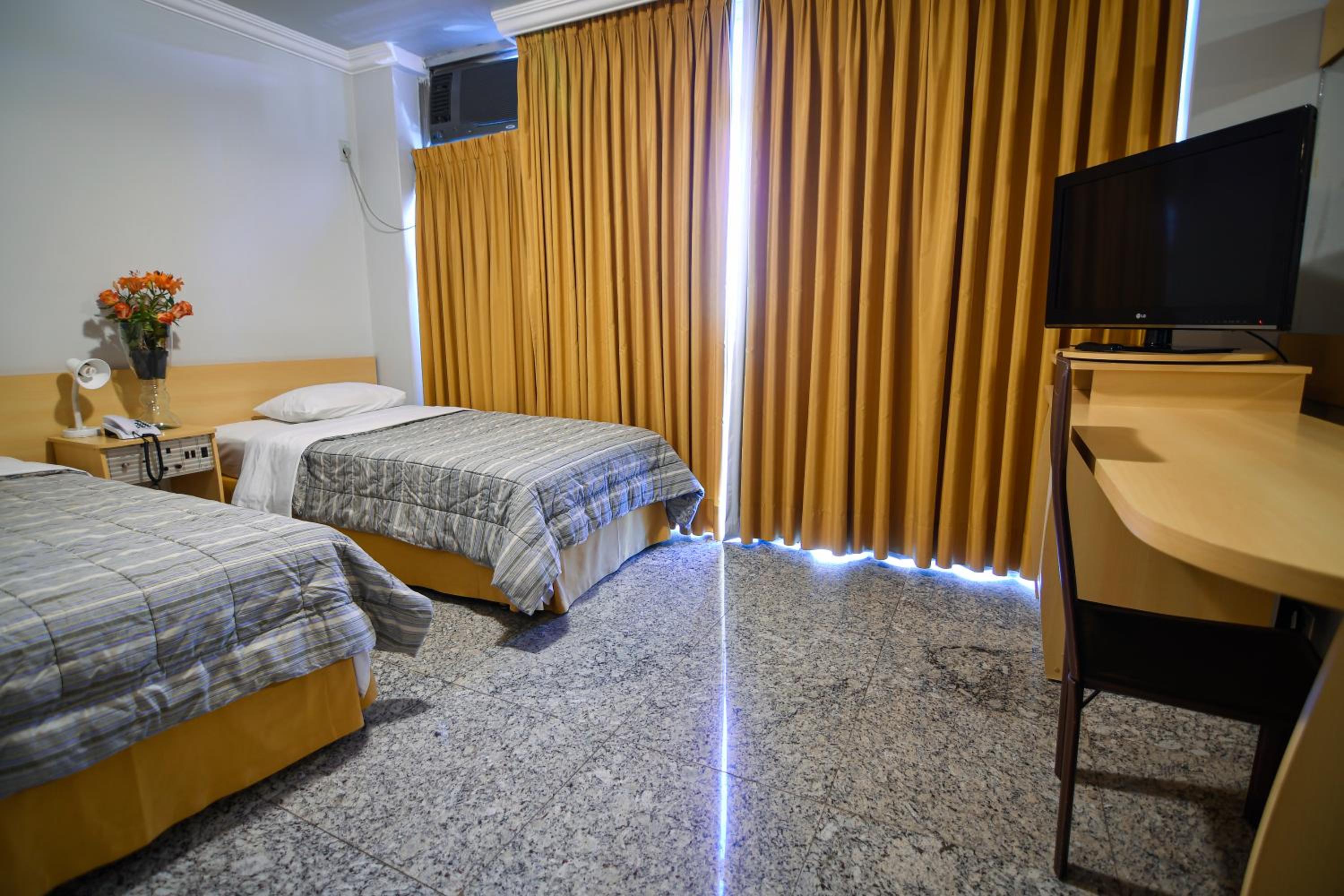 Twin Room with Balcony photo 3