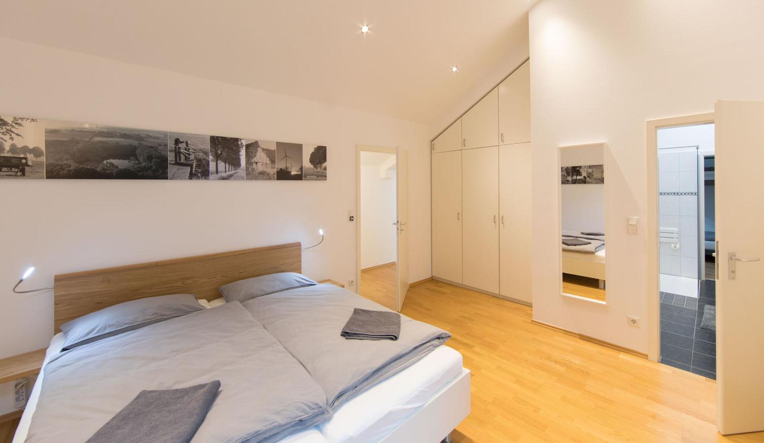 Apartment photo 2