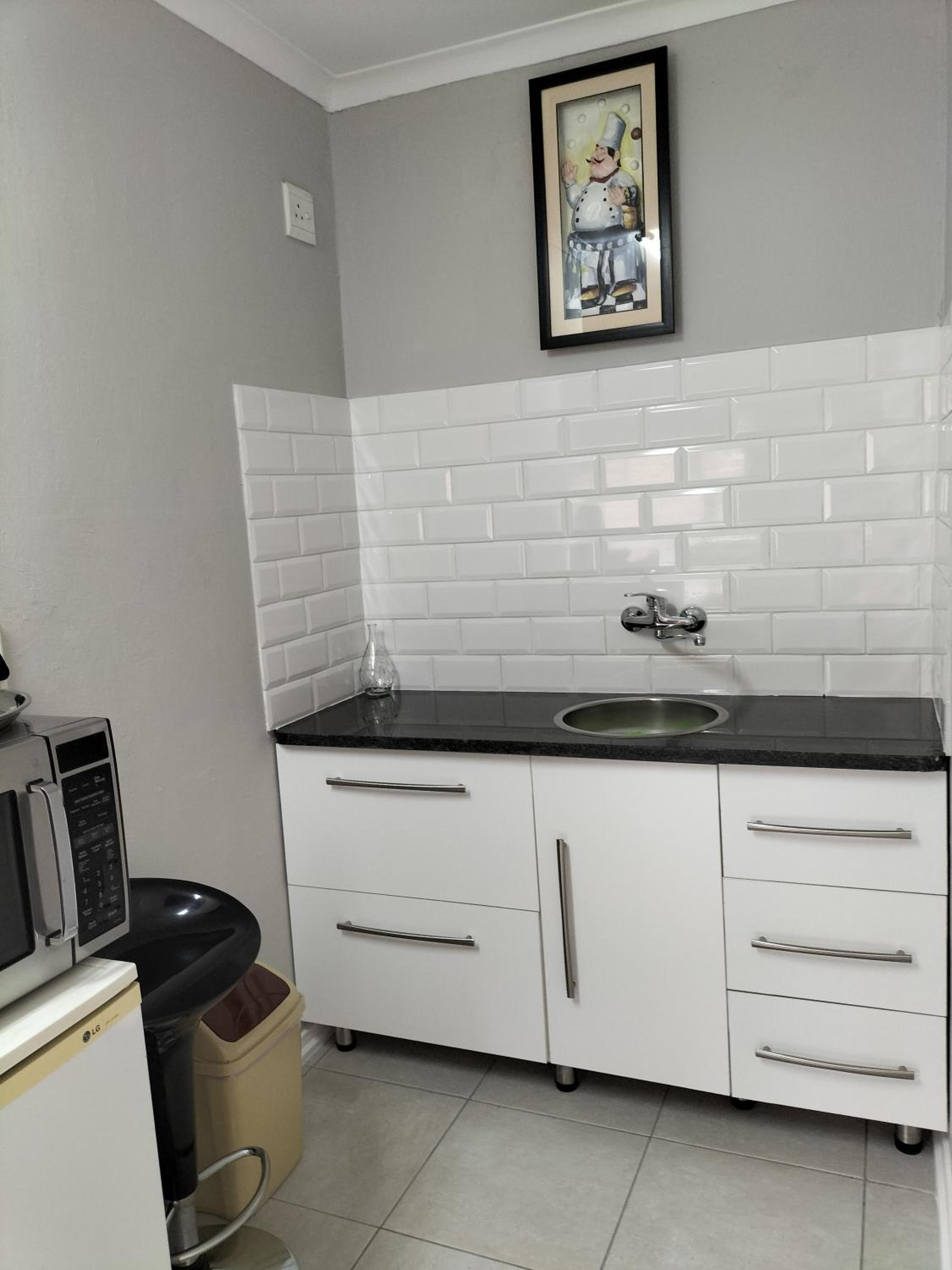Two-Bedroom Apartment - Photo 35