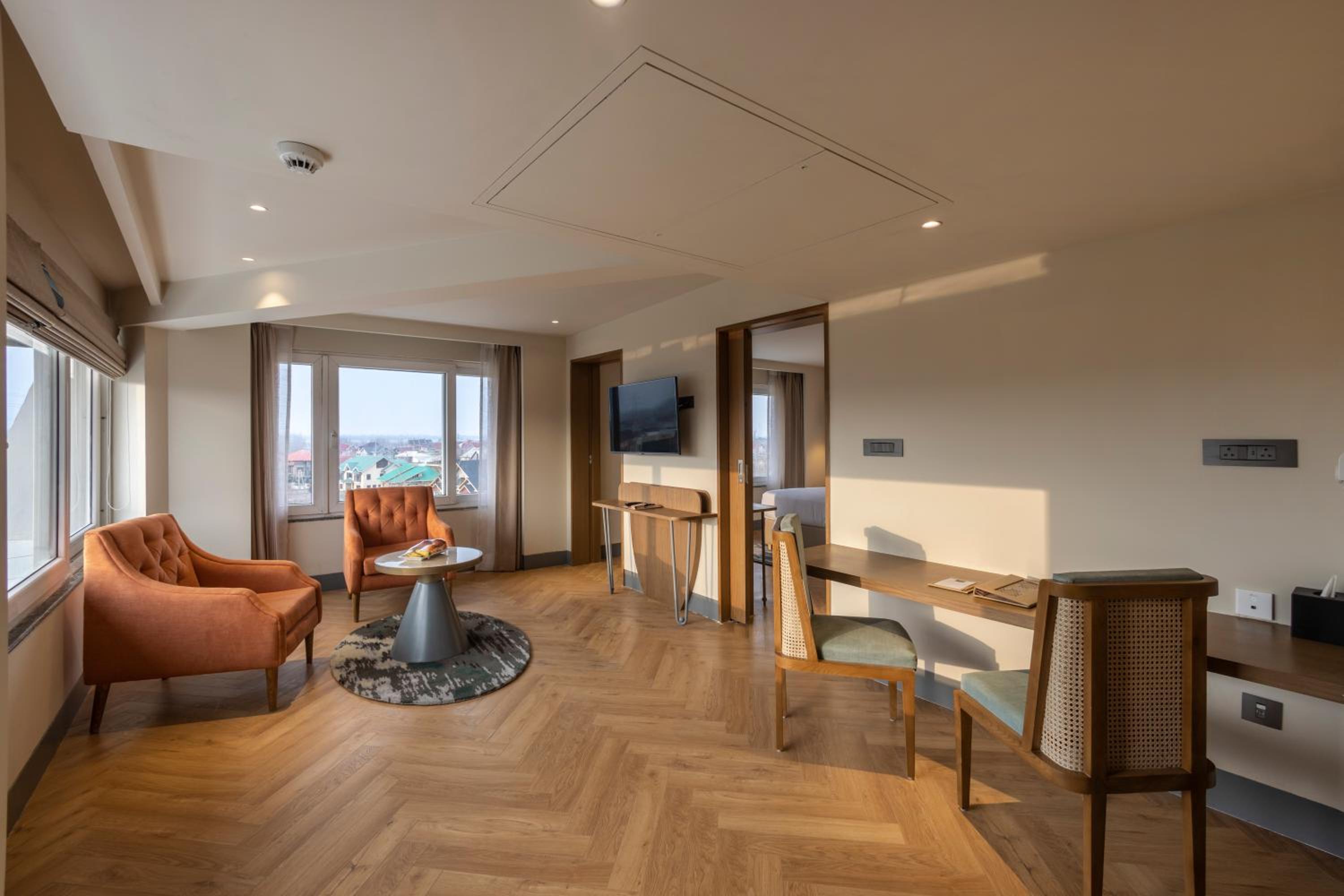 Suite - 1 Double Bed - Photo 4