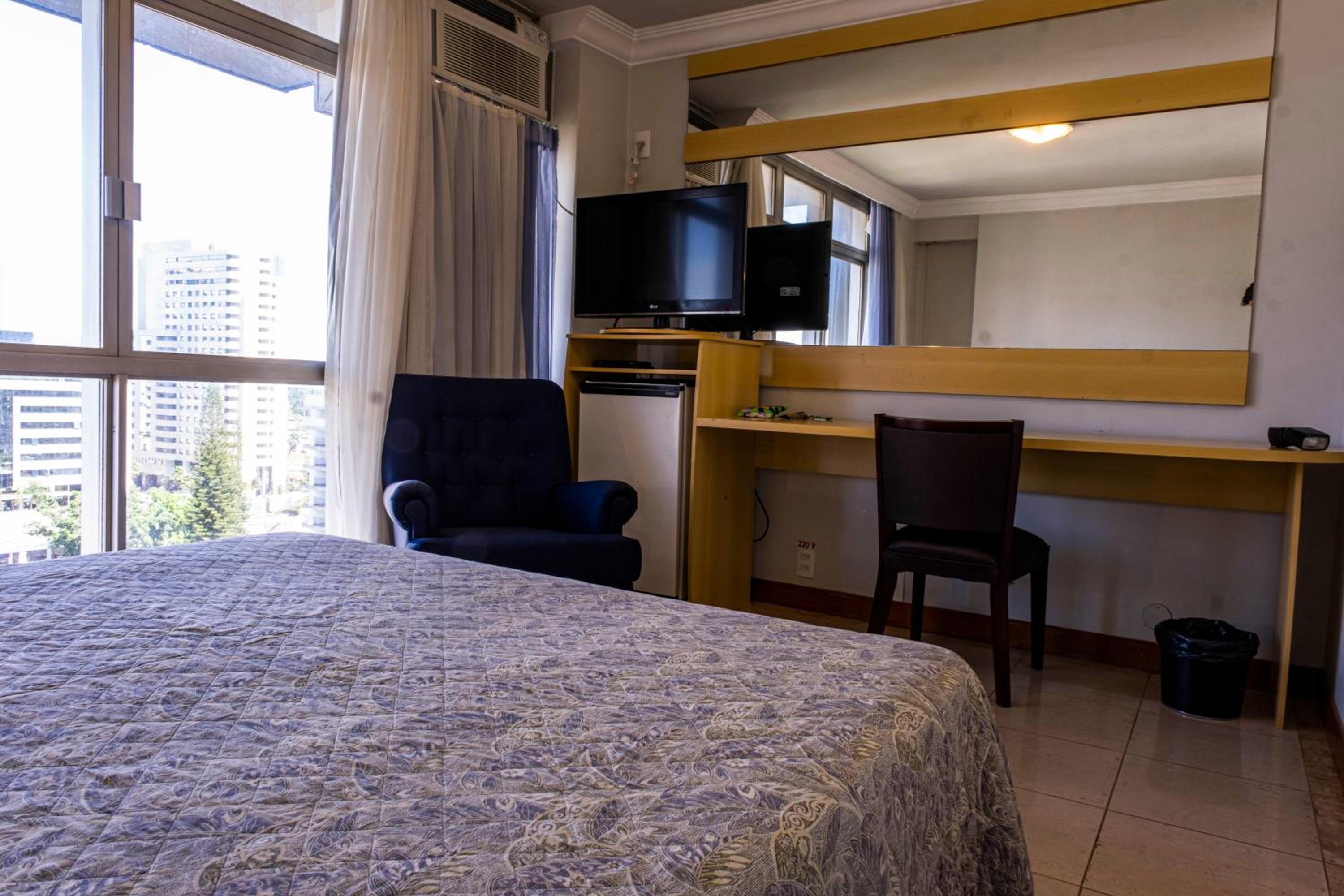 Double Room with Patio photo 2