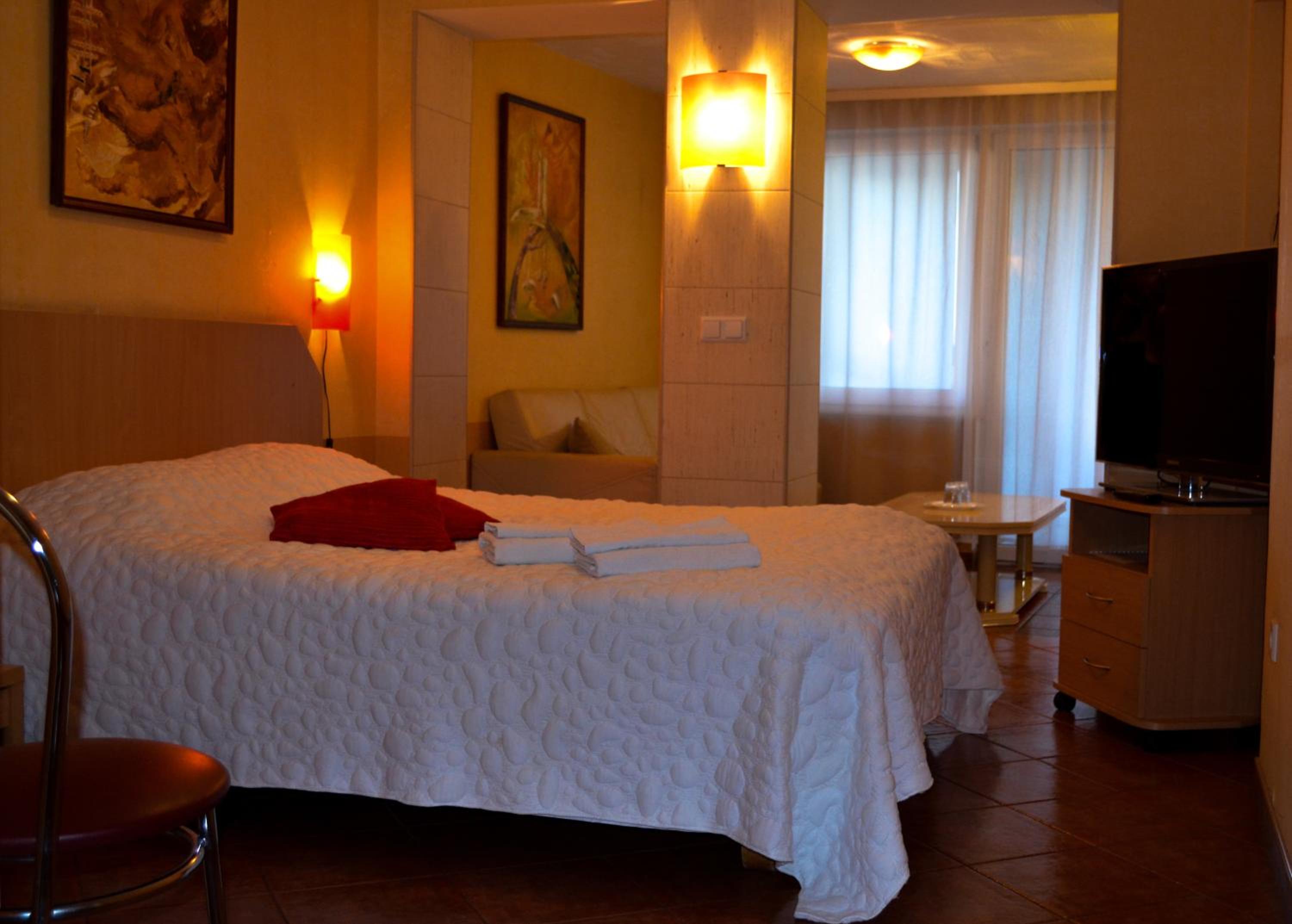 Suite - Photo 6