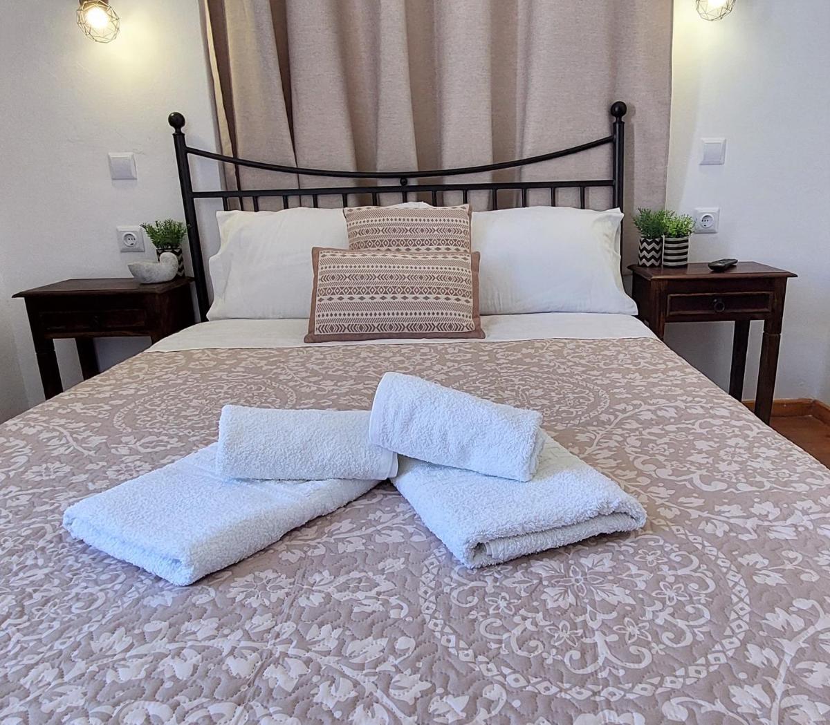 Small Double Room photo 1