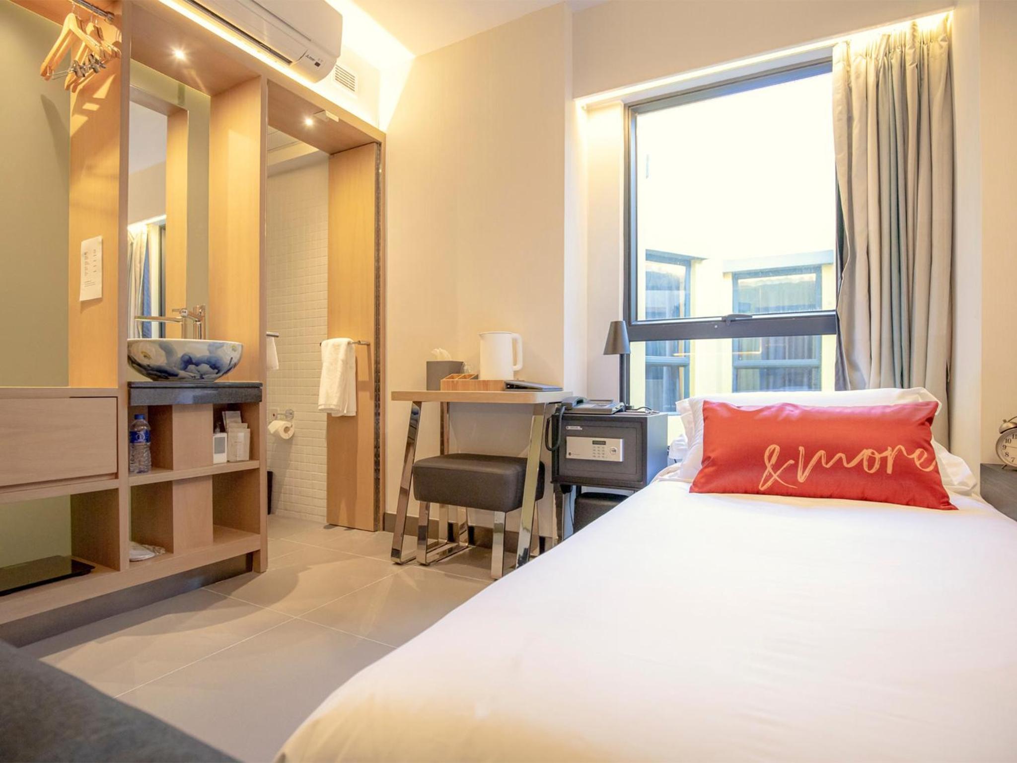 Single Room photo 1