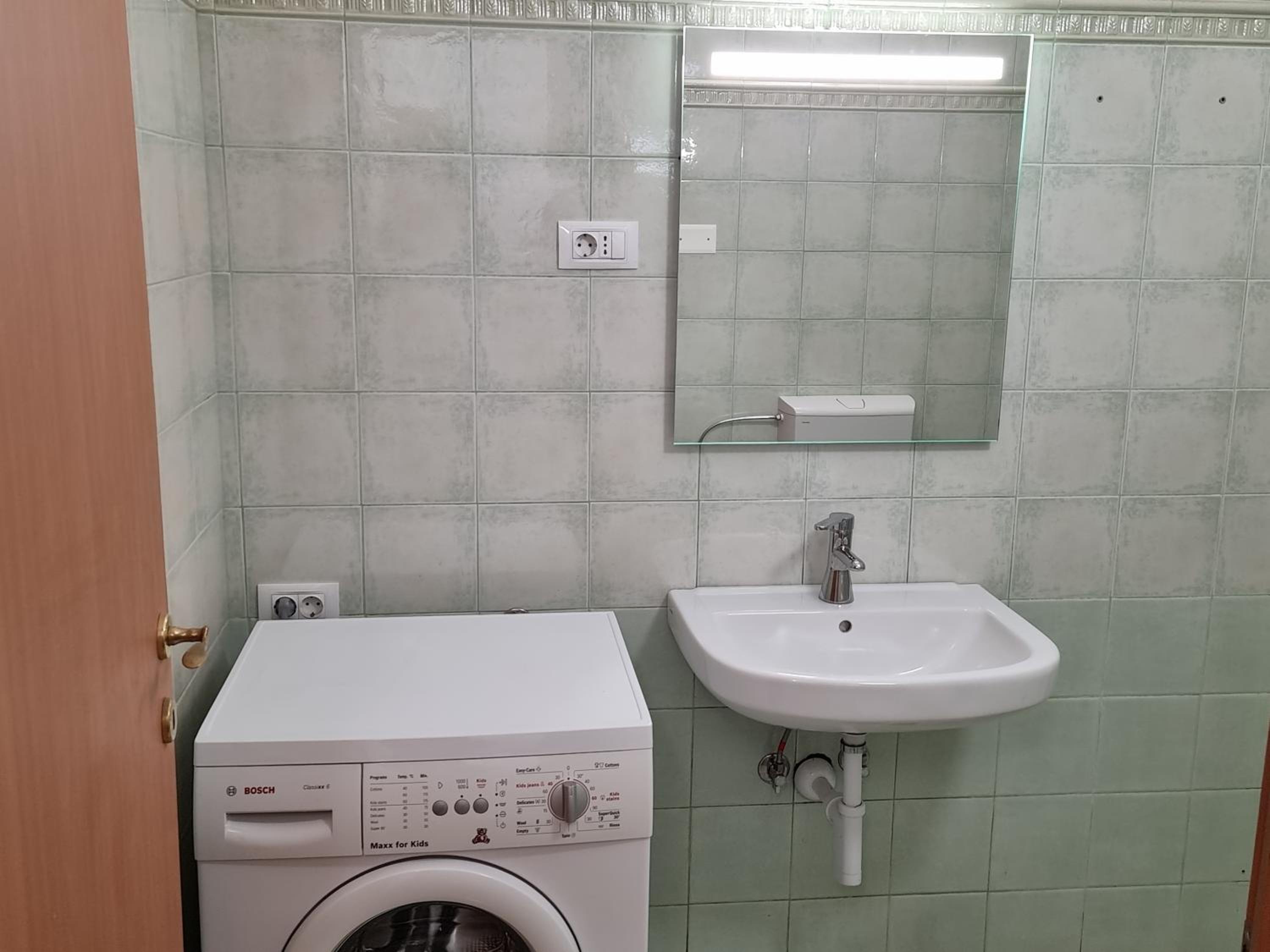 Studio Apartment photo 2